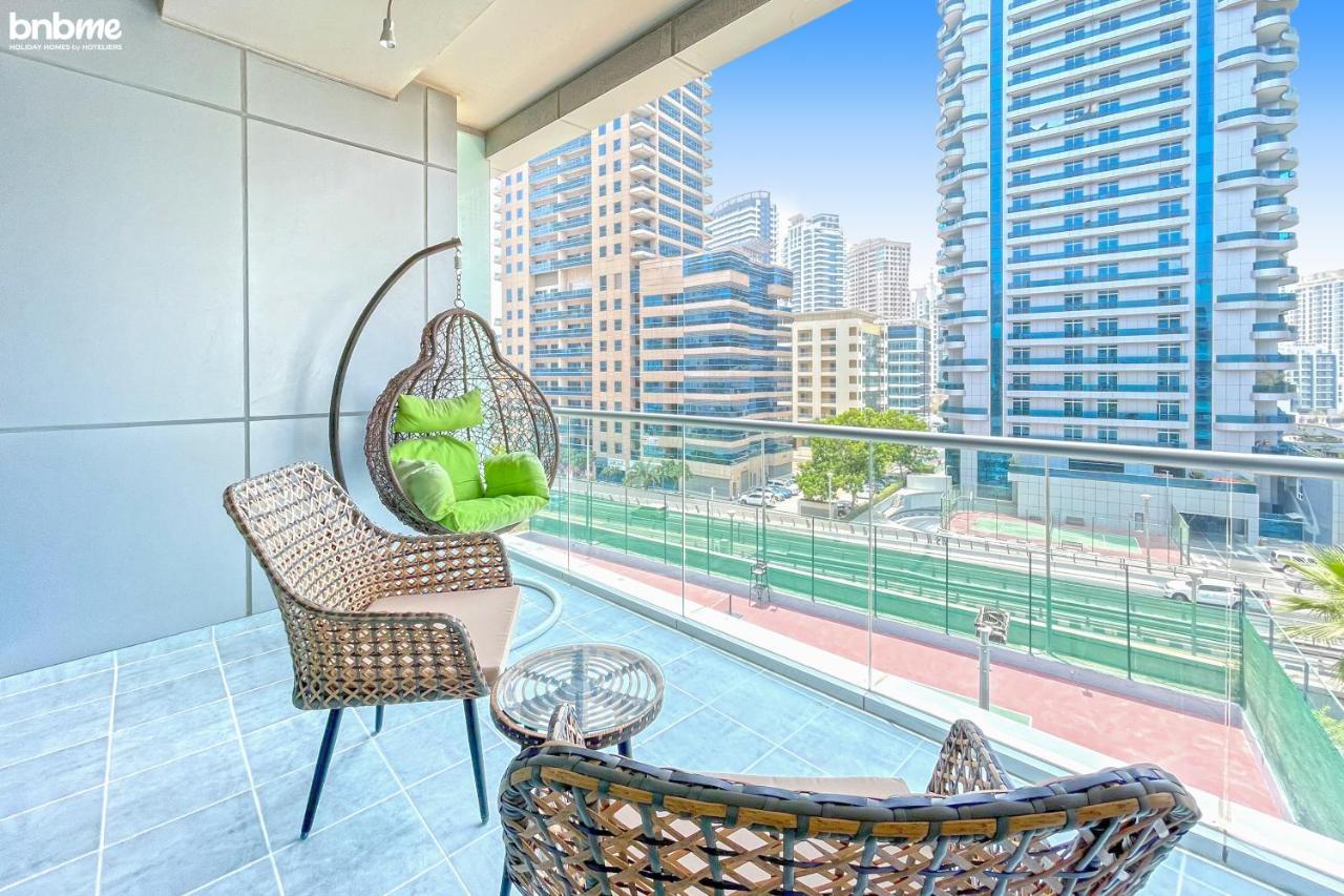 Bnbmehomes - Sit Back & Enjoy Seeing The Luxury Yachts Drive By - B67 Apartemen