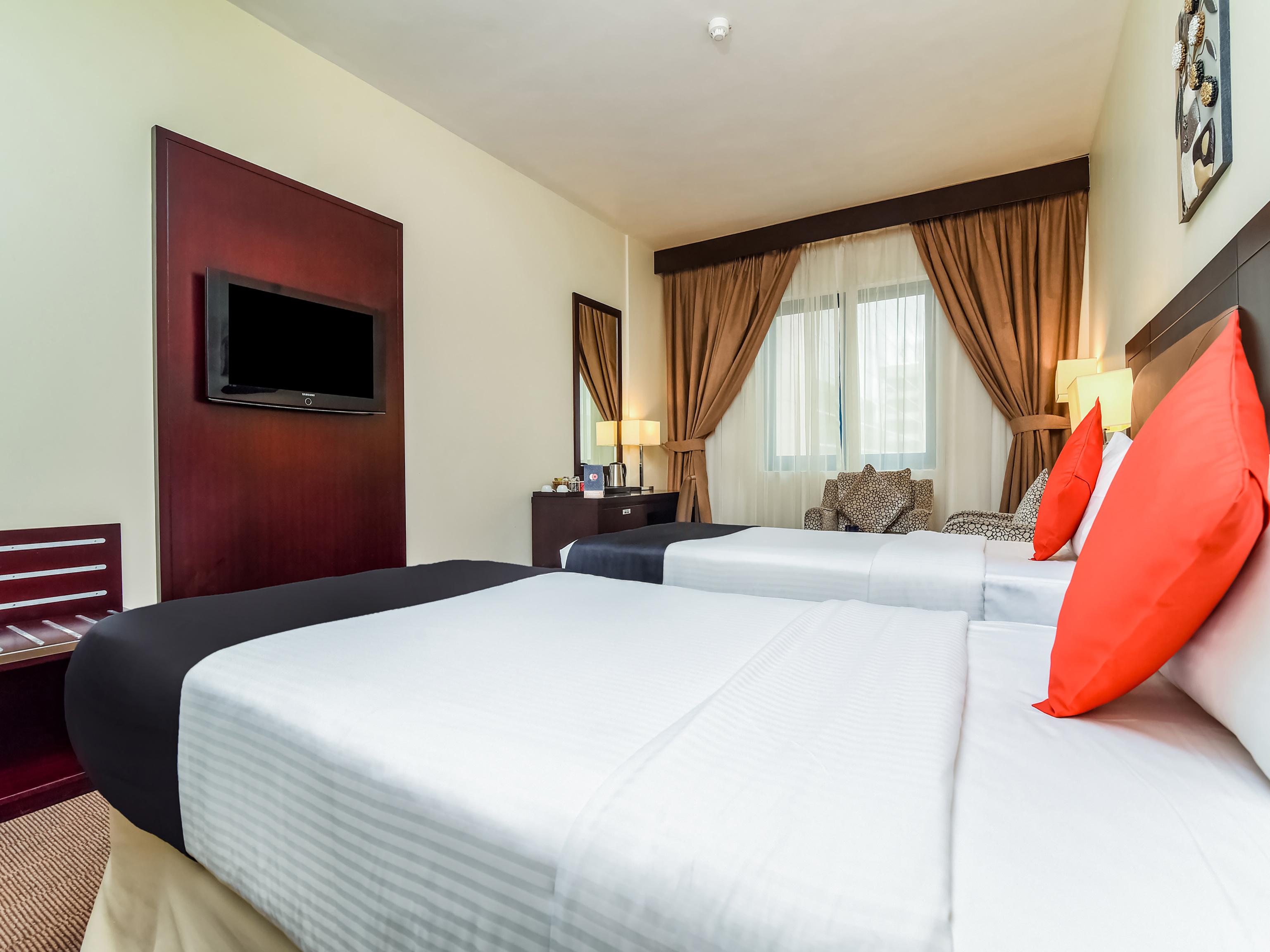 Hotel Landmark Summit 4*