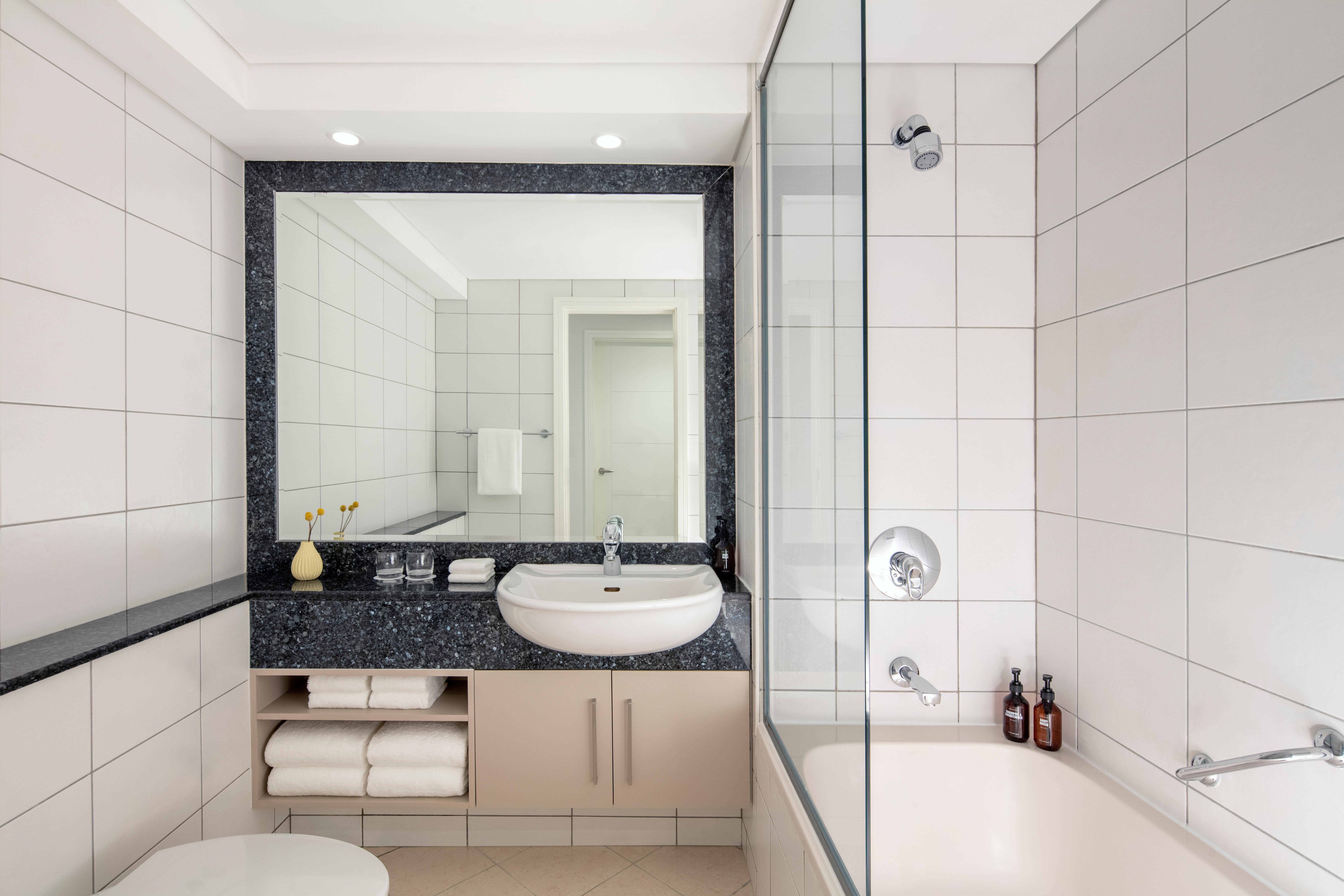 Staybridge Financial Centre By Ihg Hotell Dubai
