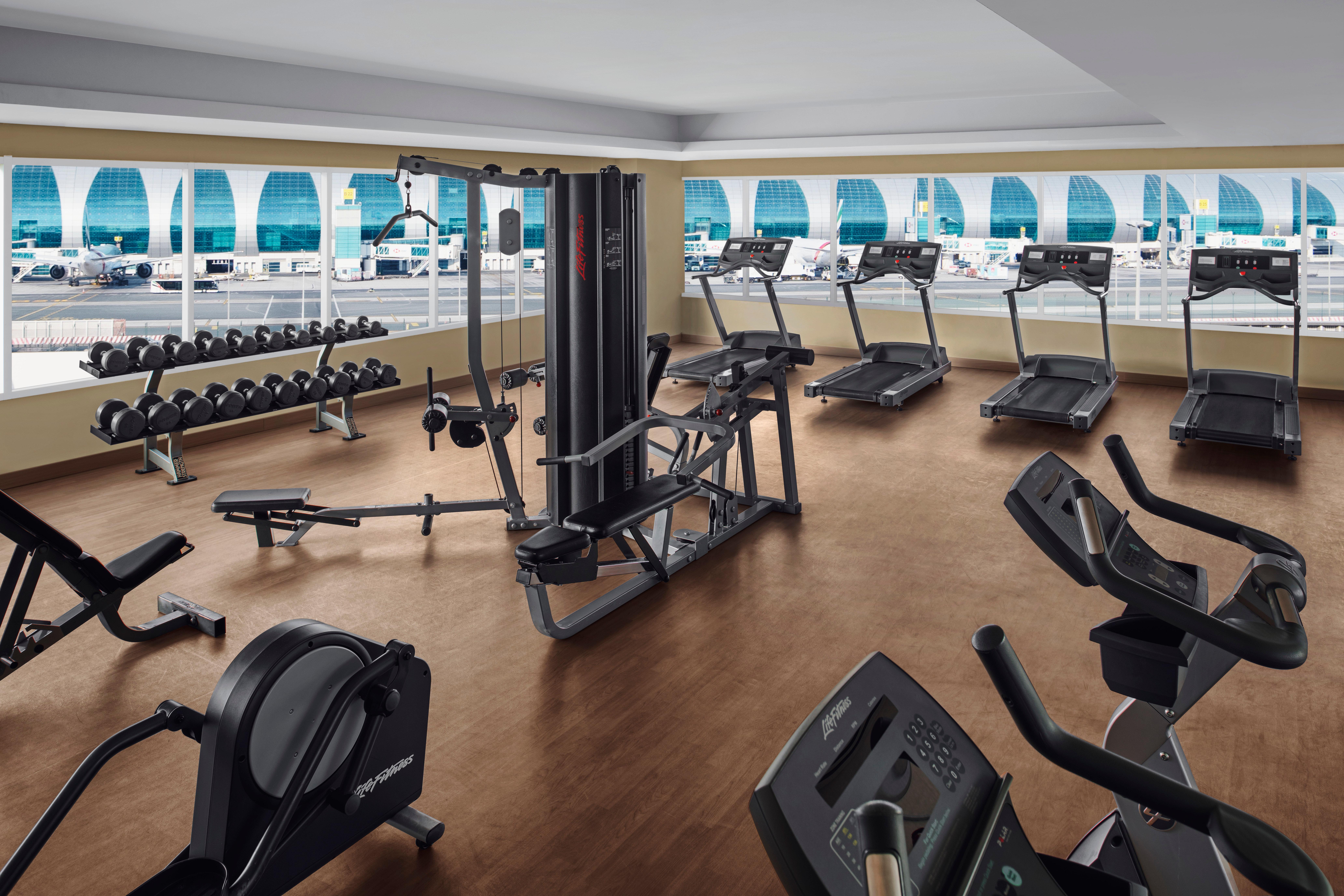 Express Airport By Ihg Hotell 3*