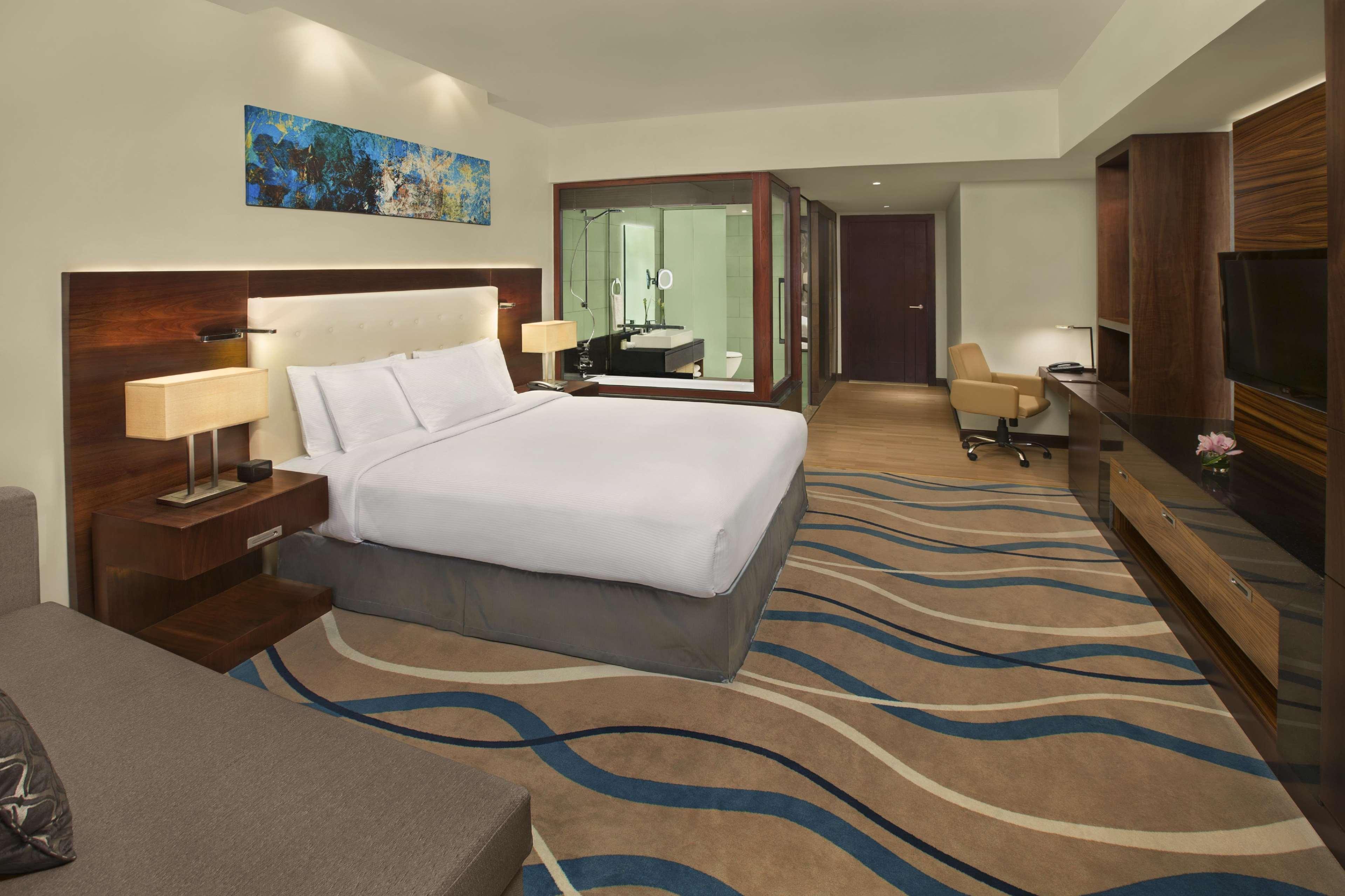 Doubletree By Hilton And Residences - Al Barsha