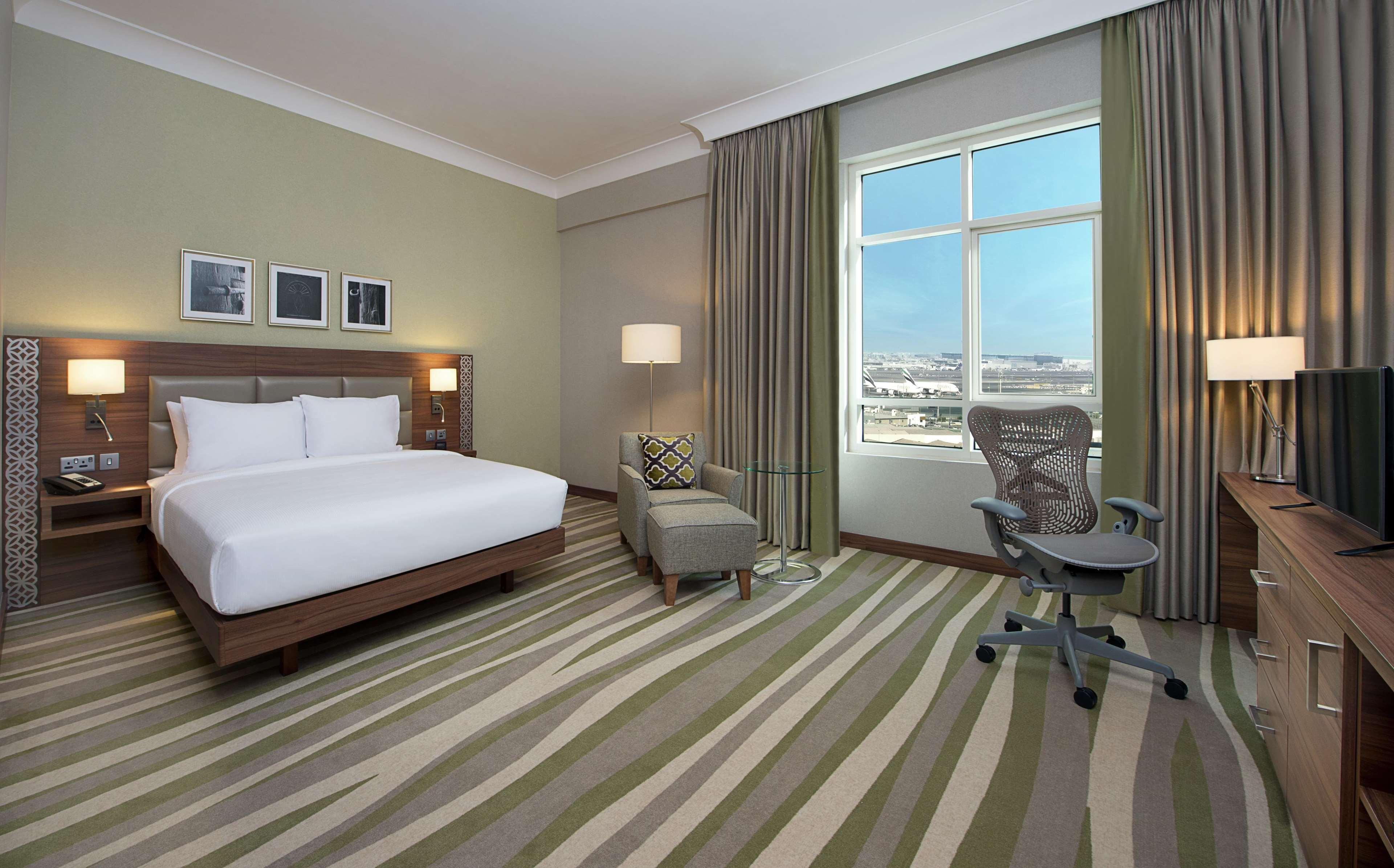 Hotel Hilton Garden Deira 4*