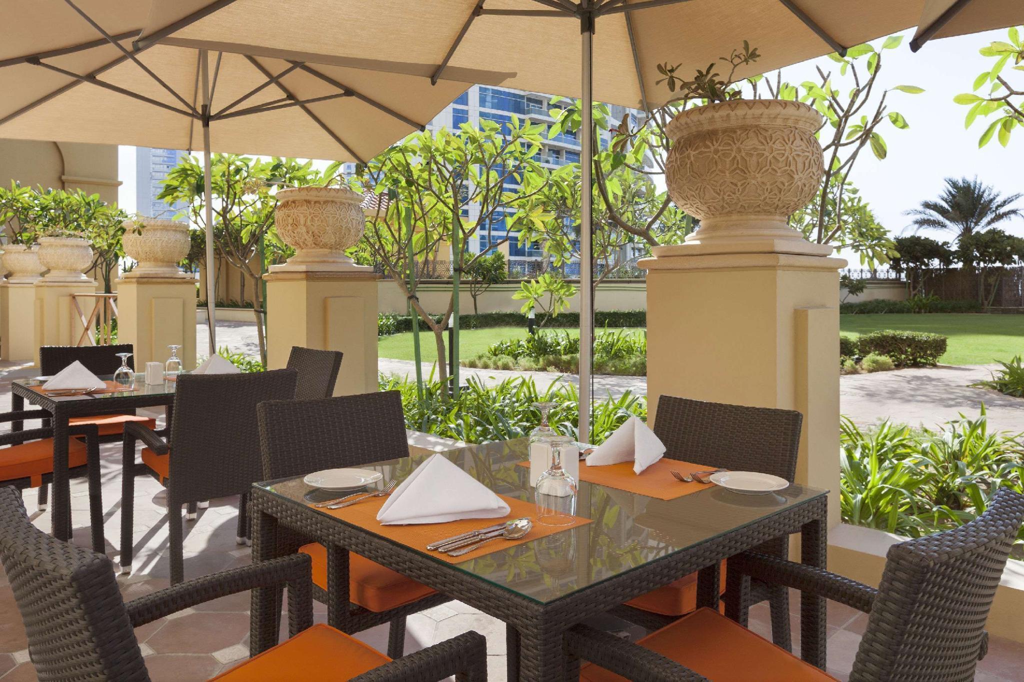 Ramada Hotel, And By Wyndham Jbr Hotel de apartamente Dubai