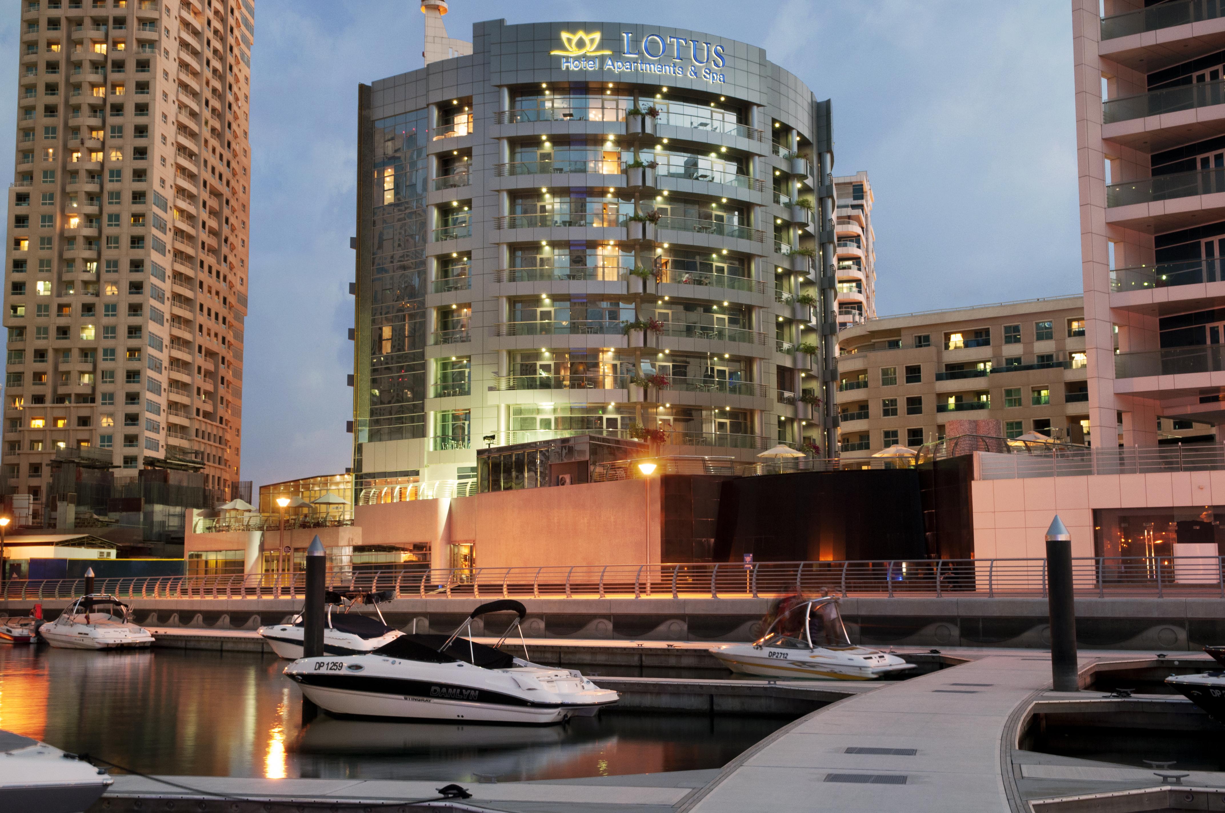 Signature And Lägenhetshotell Dubai