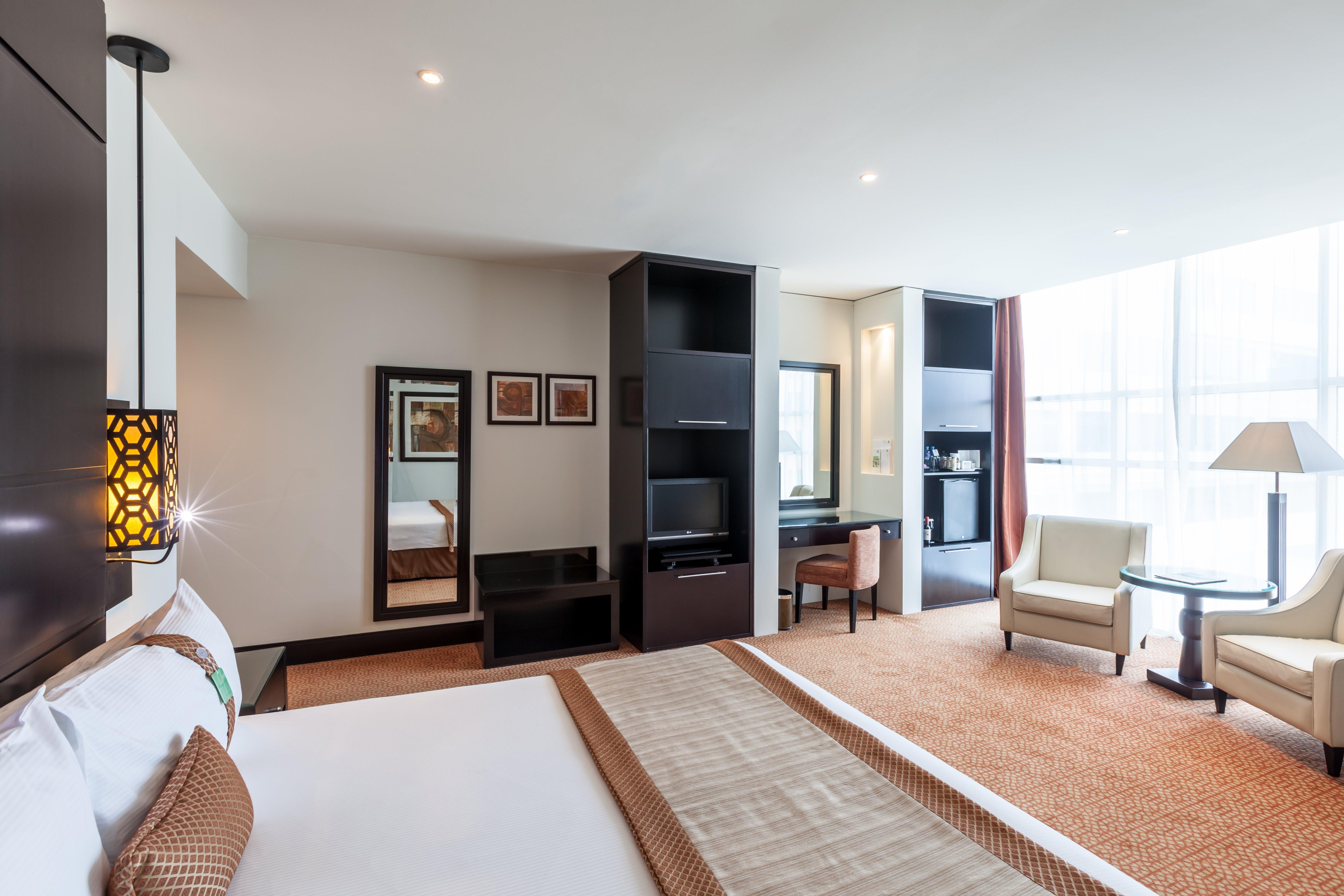 Hotel Al Barsha By Ihg 4*