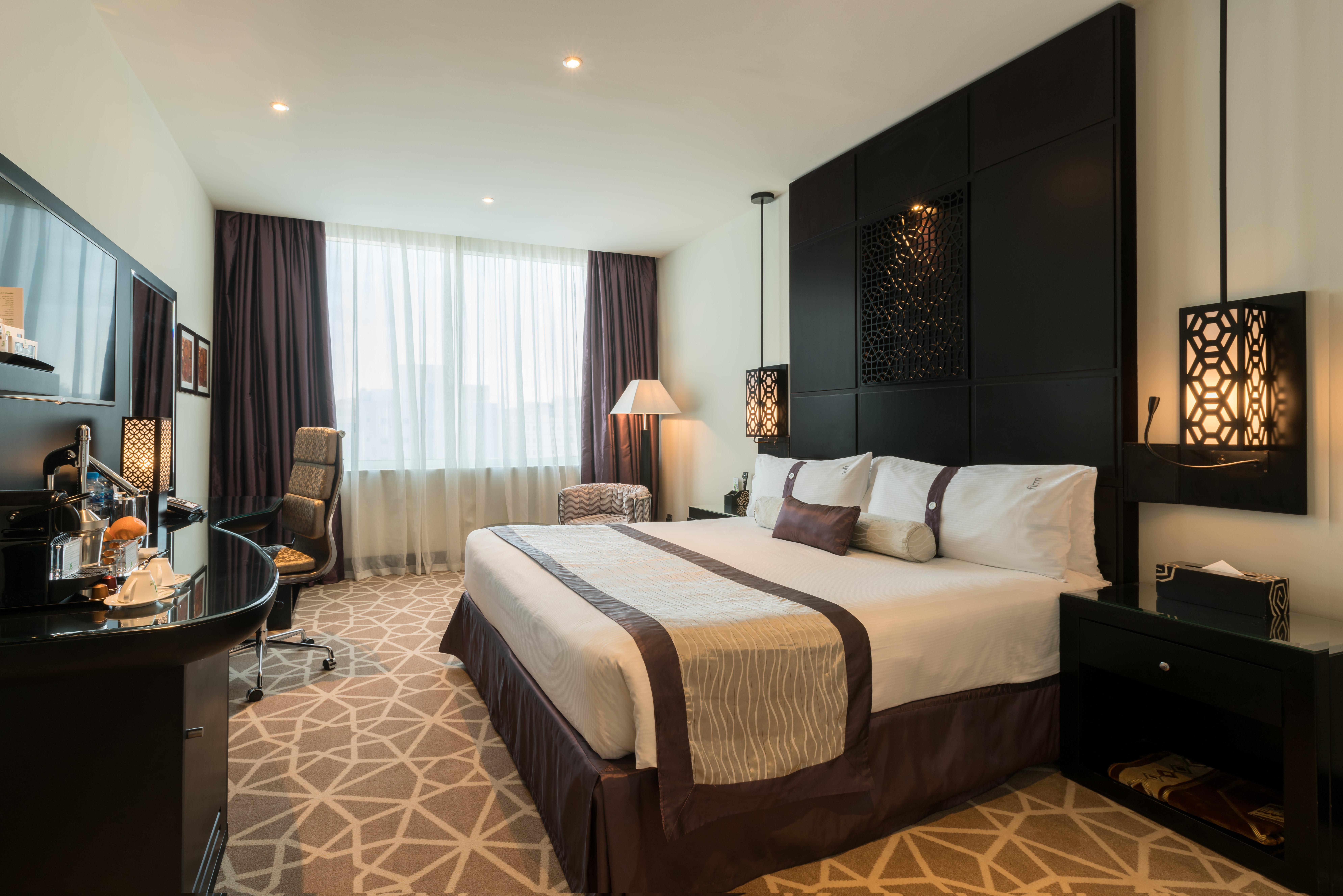 Al Barsha By Ihg Hotel 4*
