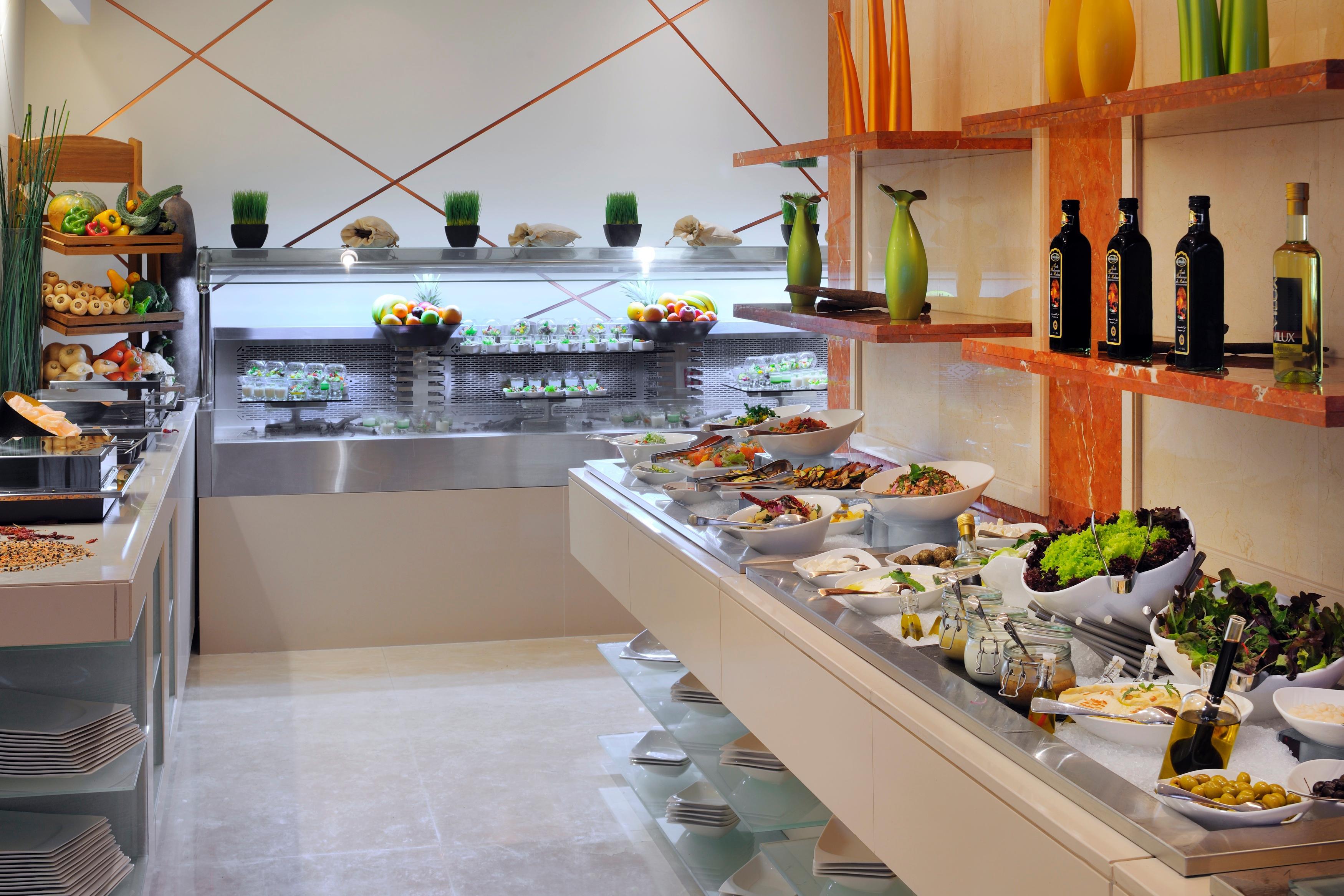 Moevenpick Jumeirah Lakes Towers 5*