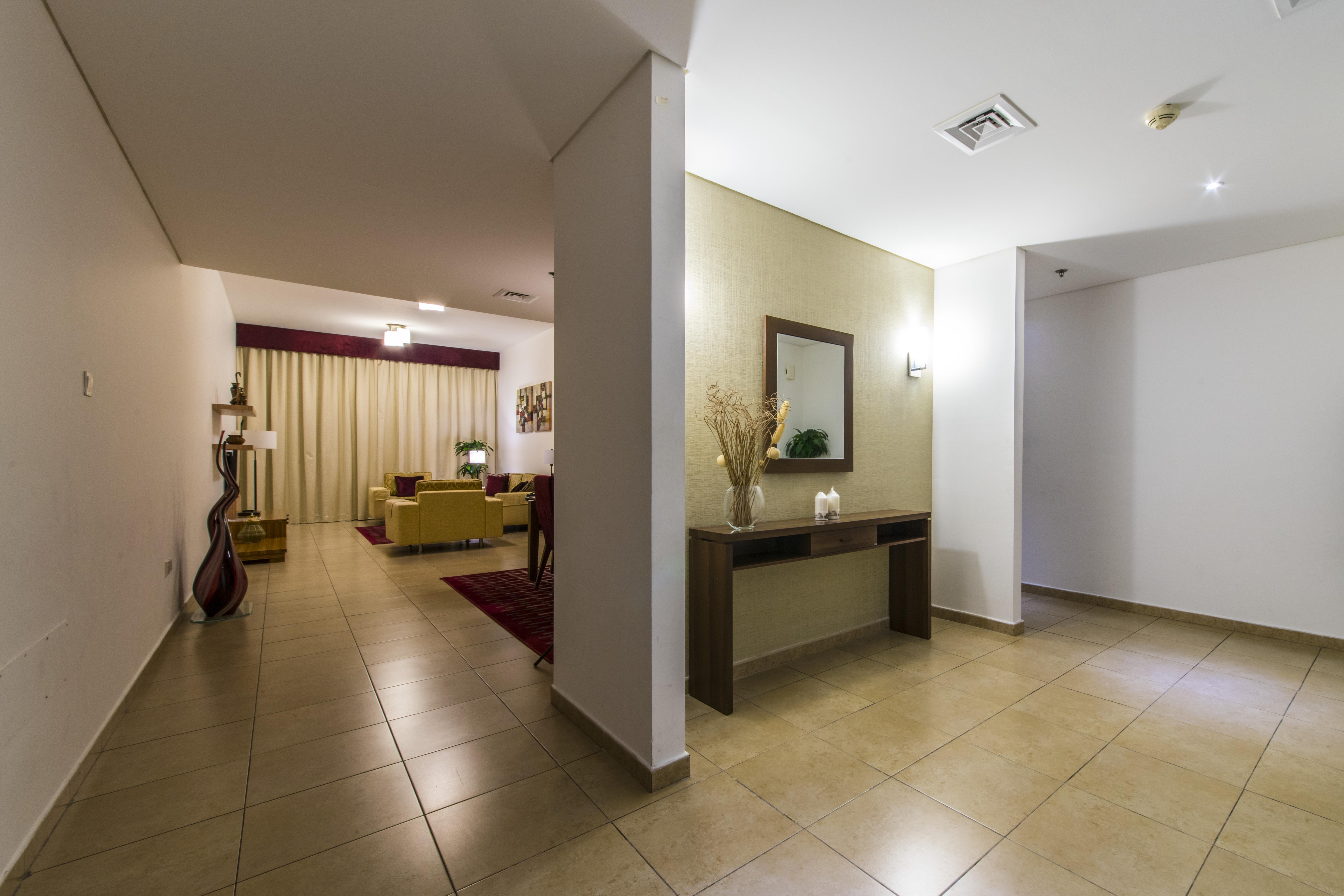 Nojoum Llc Lägenhetshotell Dubai