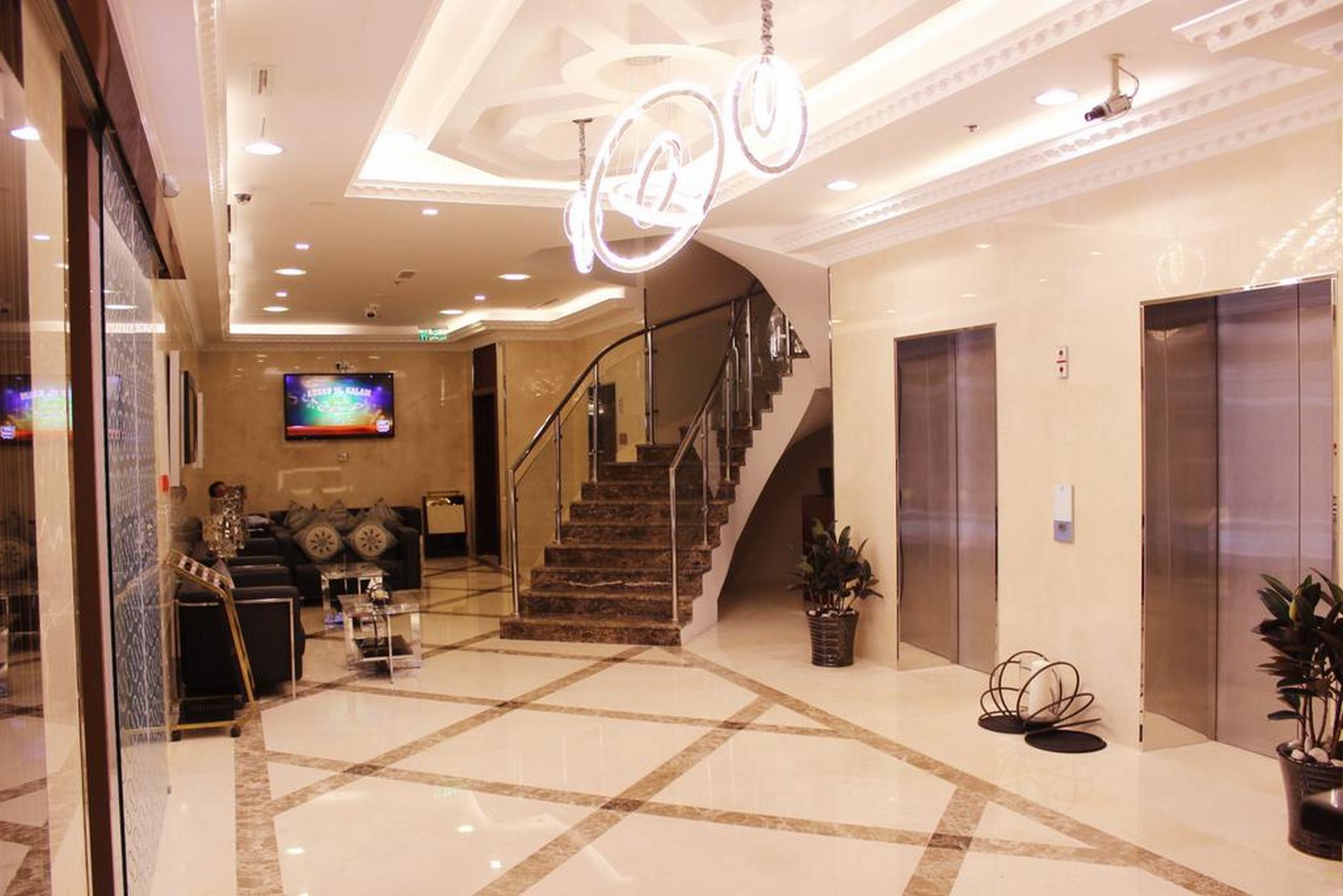 Hotell Montreal Naif