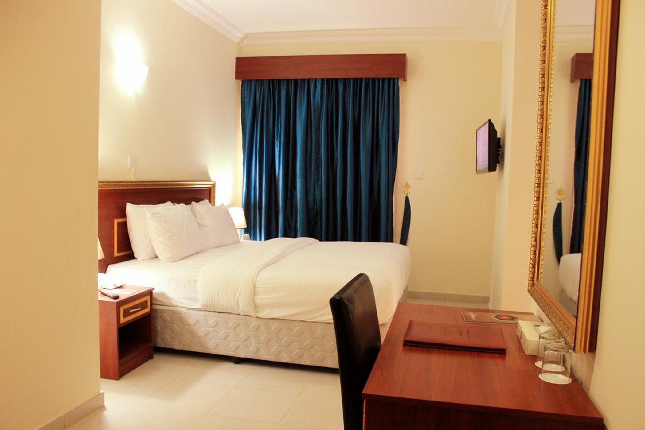 Hotell Montreal Naif Dubai