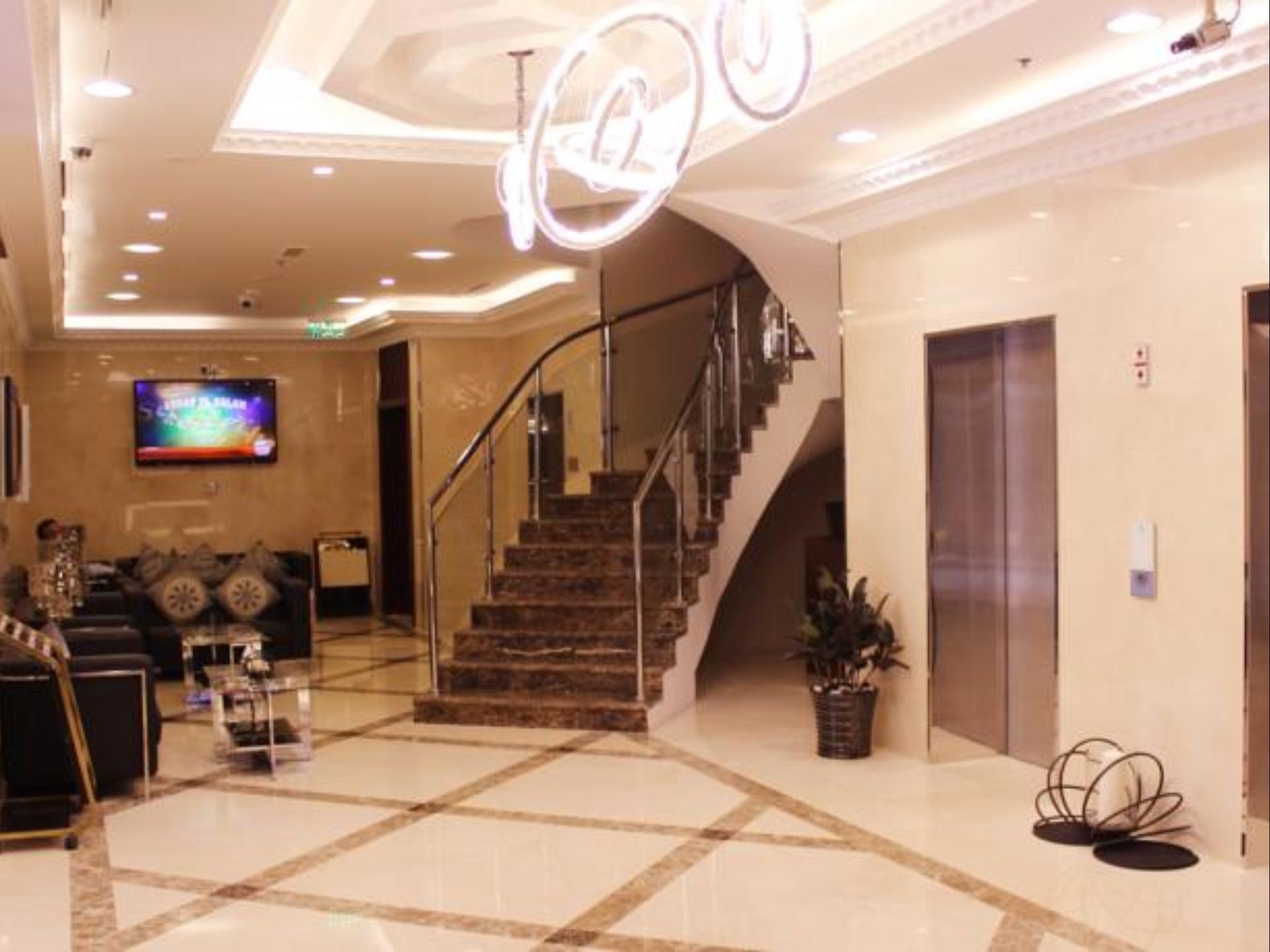 Hotell Montreal Naif 2*