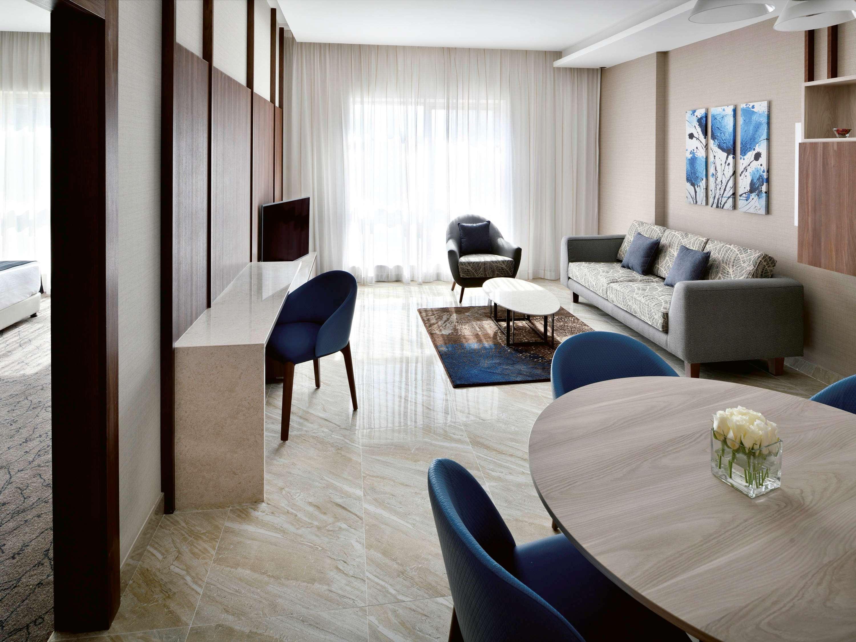 Moevenpick Downtown Apartahotel Dubái