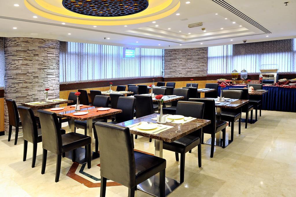 Signature Deira