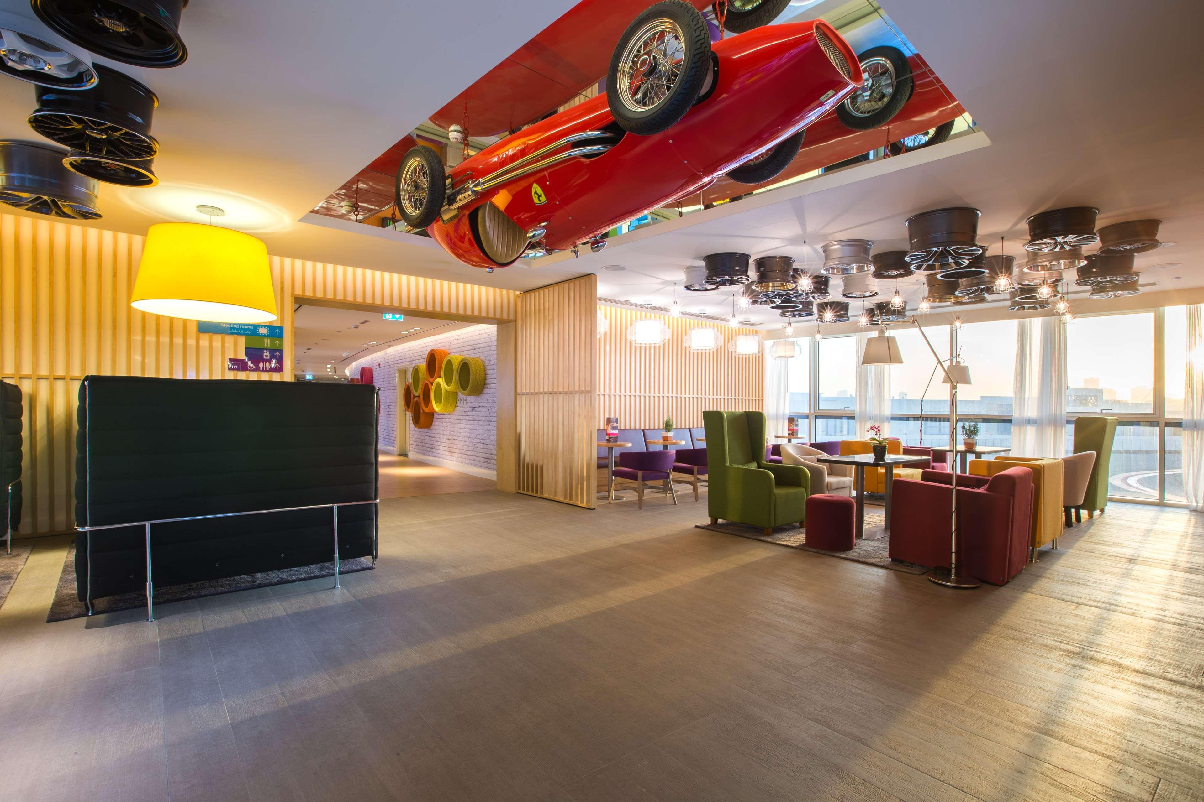 Park By Radisson Motor 4* Dubái