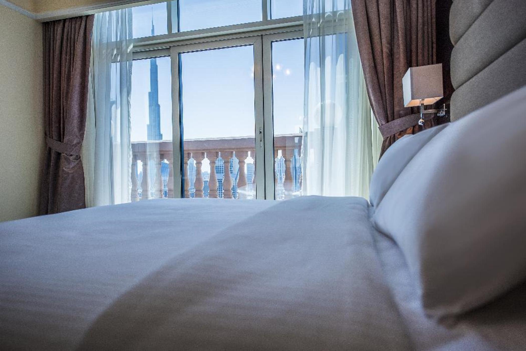 Emirates Grand Apartahotel