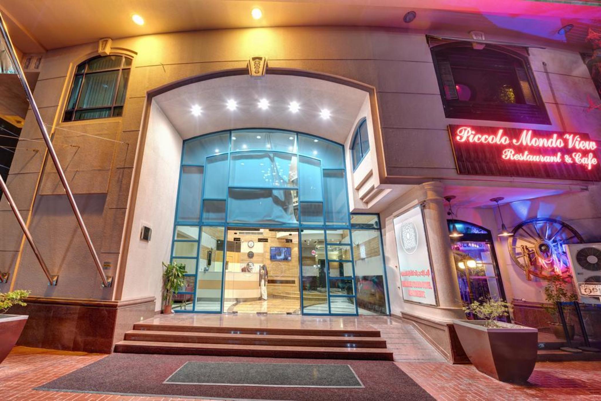 Emirates Grand Apartahotel