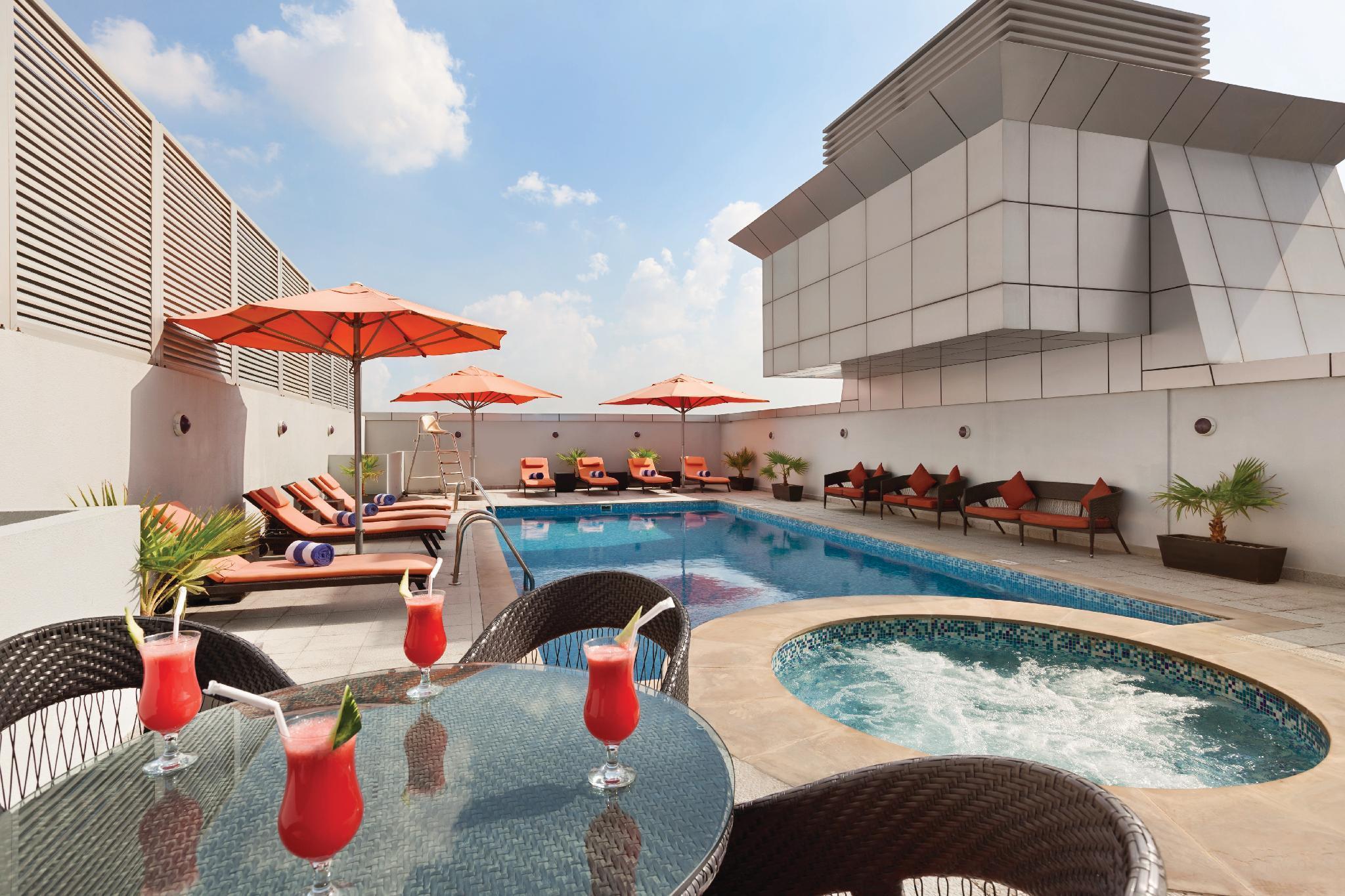 Ramada By Wyndham Deira 4* Dubai
