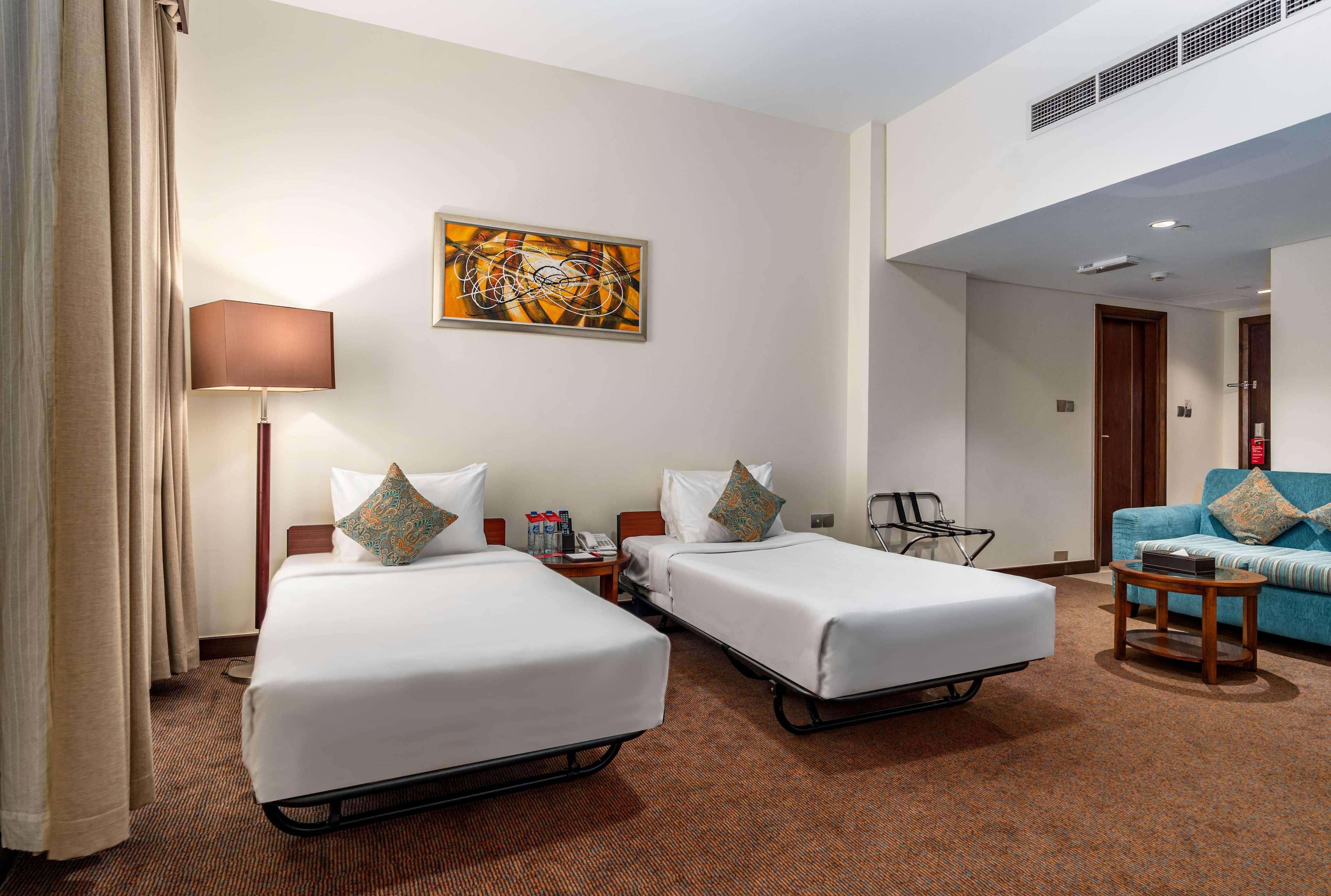 Ramada By Wyndham Deira 4*