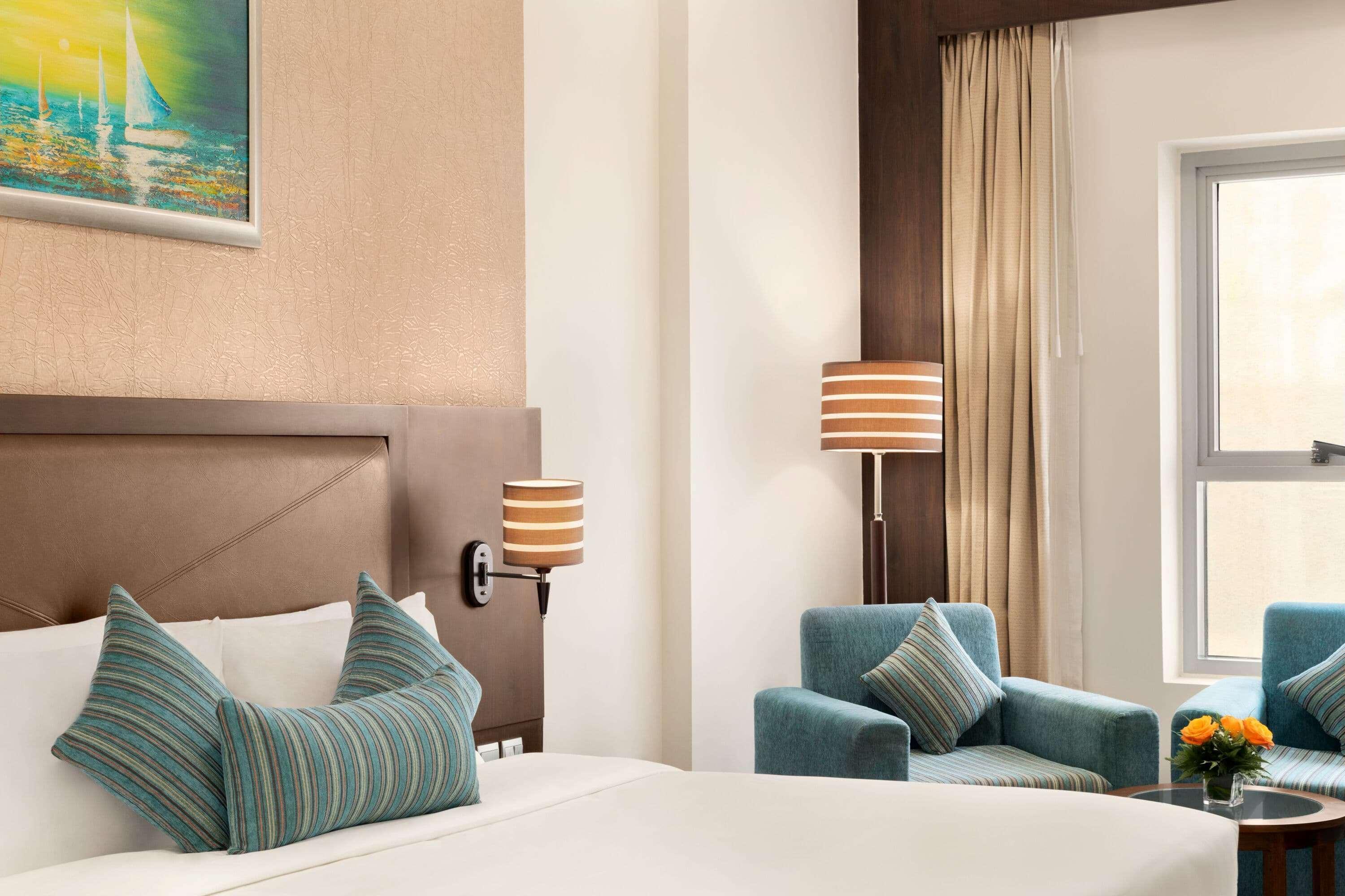 Ramada By Wyndham Deira Hotell