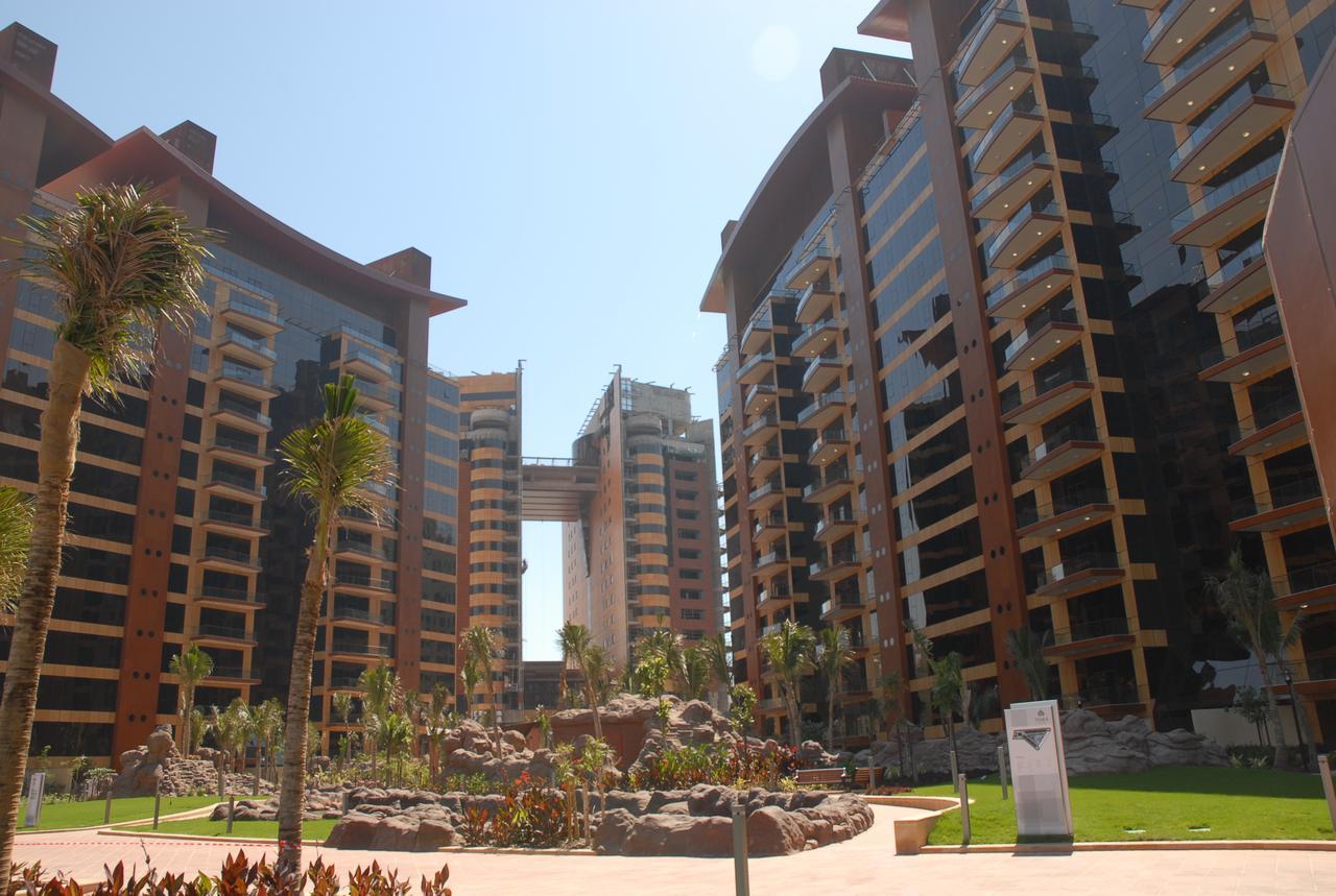 Dream - Tiara Apartemen
