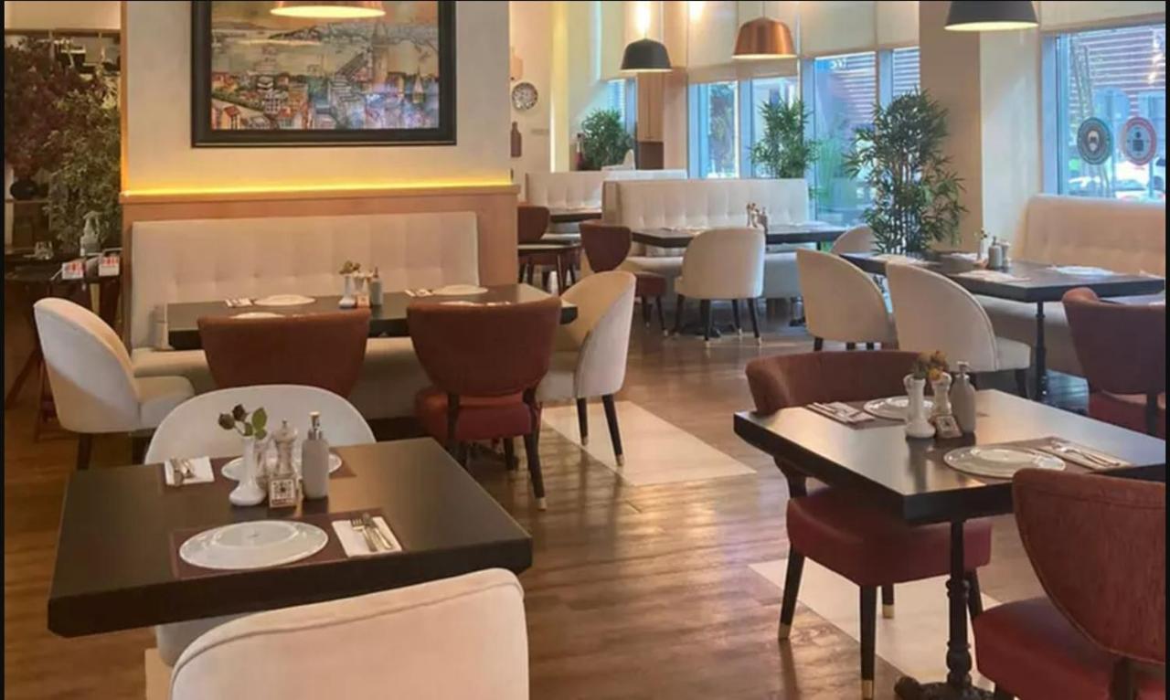 Appartamento Entire Private Self Catered Marina Dubai