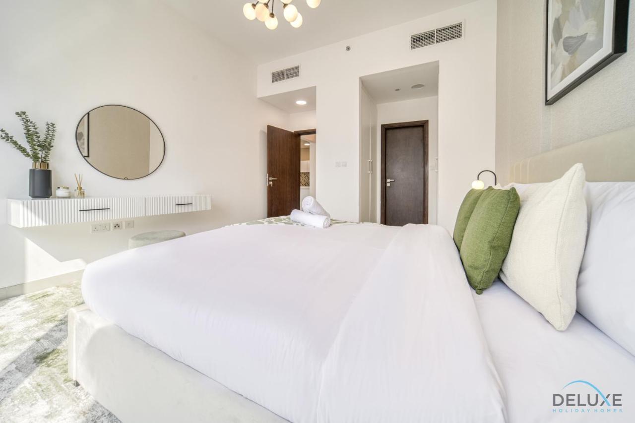 Of The Week Stylish 1br With Partial Burj Views By Deluxe Homes Appartement