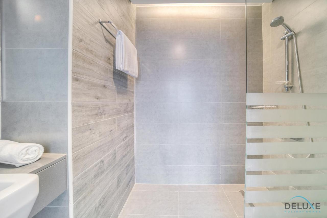 Appartement Of The Week Stylish 1br With Partial Burj Views By Deluxe Homes *