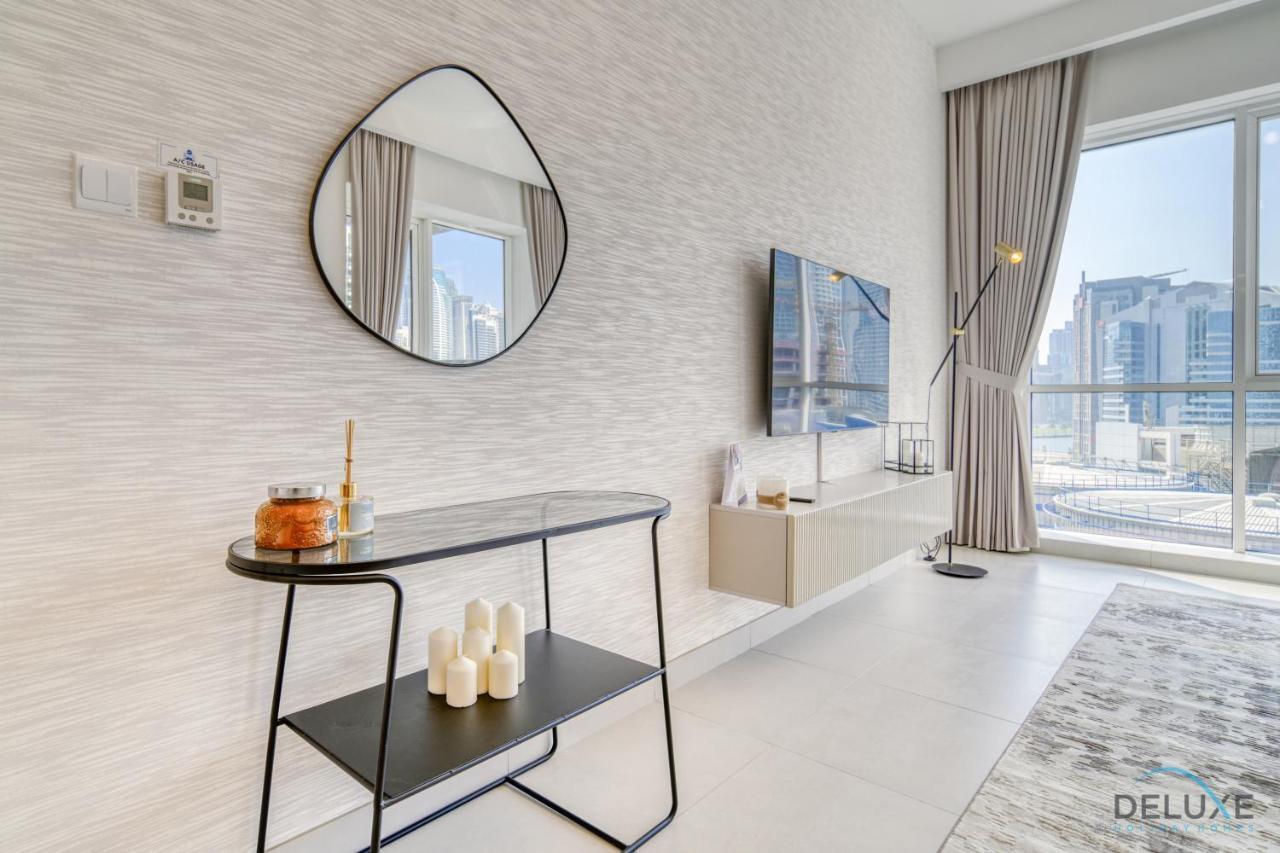 Of The Week Stylish 1br With Partial Burj Views By Deluxe Homes Dubaï