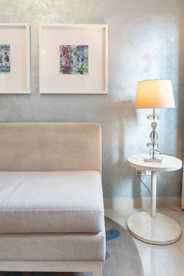Baytik - Amazing 1 Bedroom Damac Mall Street, Downtown * Dubai