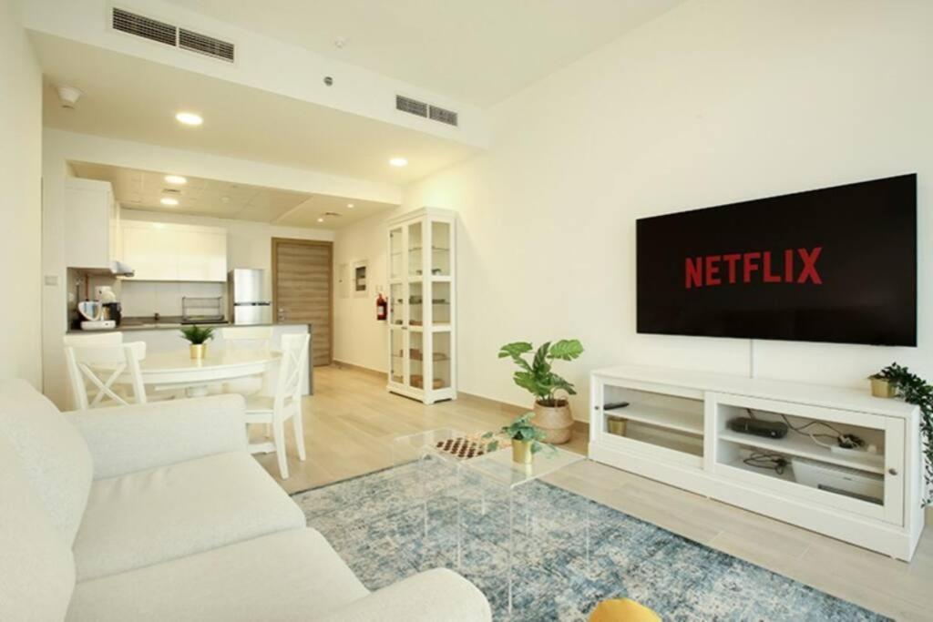 Spacious 1 Bedroom In Jvc - Appartamento