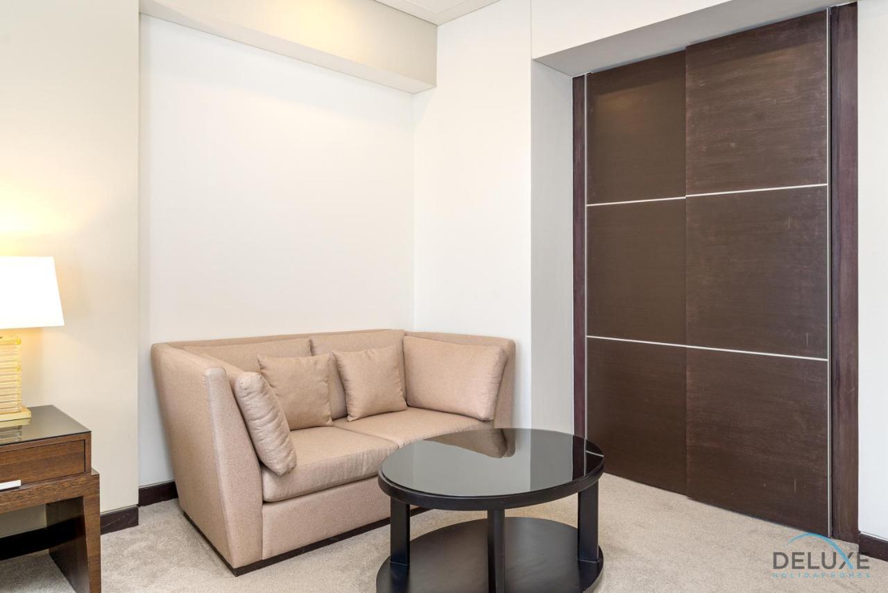 Sophisticated In The Address Residences Marina By Deluxe Homes