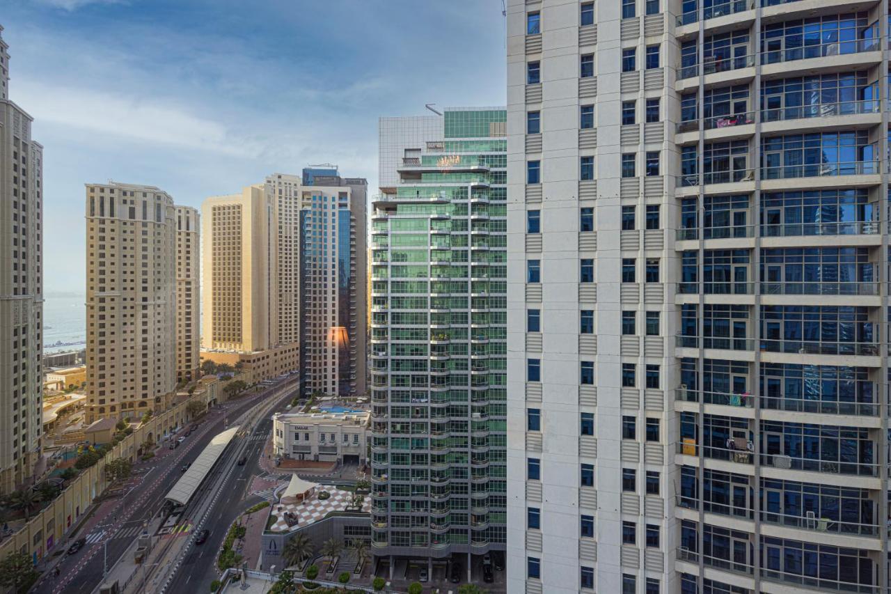 Royal Premium Marina Wharf Apartment