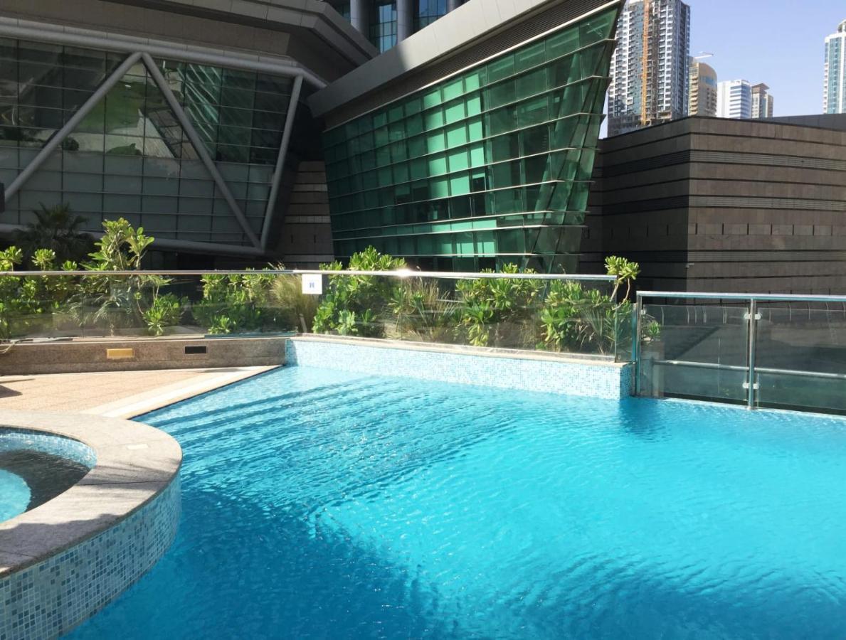 Modern Lake View 1 Bedroom Apt In Jlt Appartement *