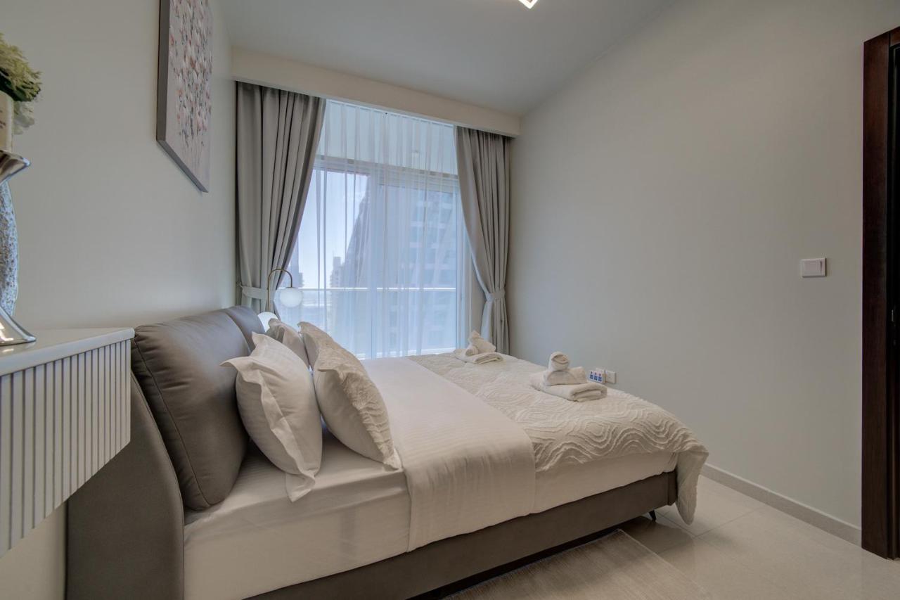Premium 2br W Canal View Near Downtown * Dubai