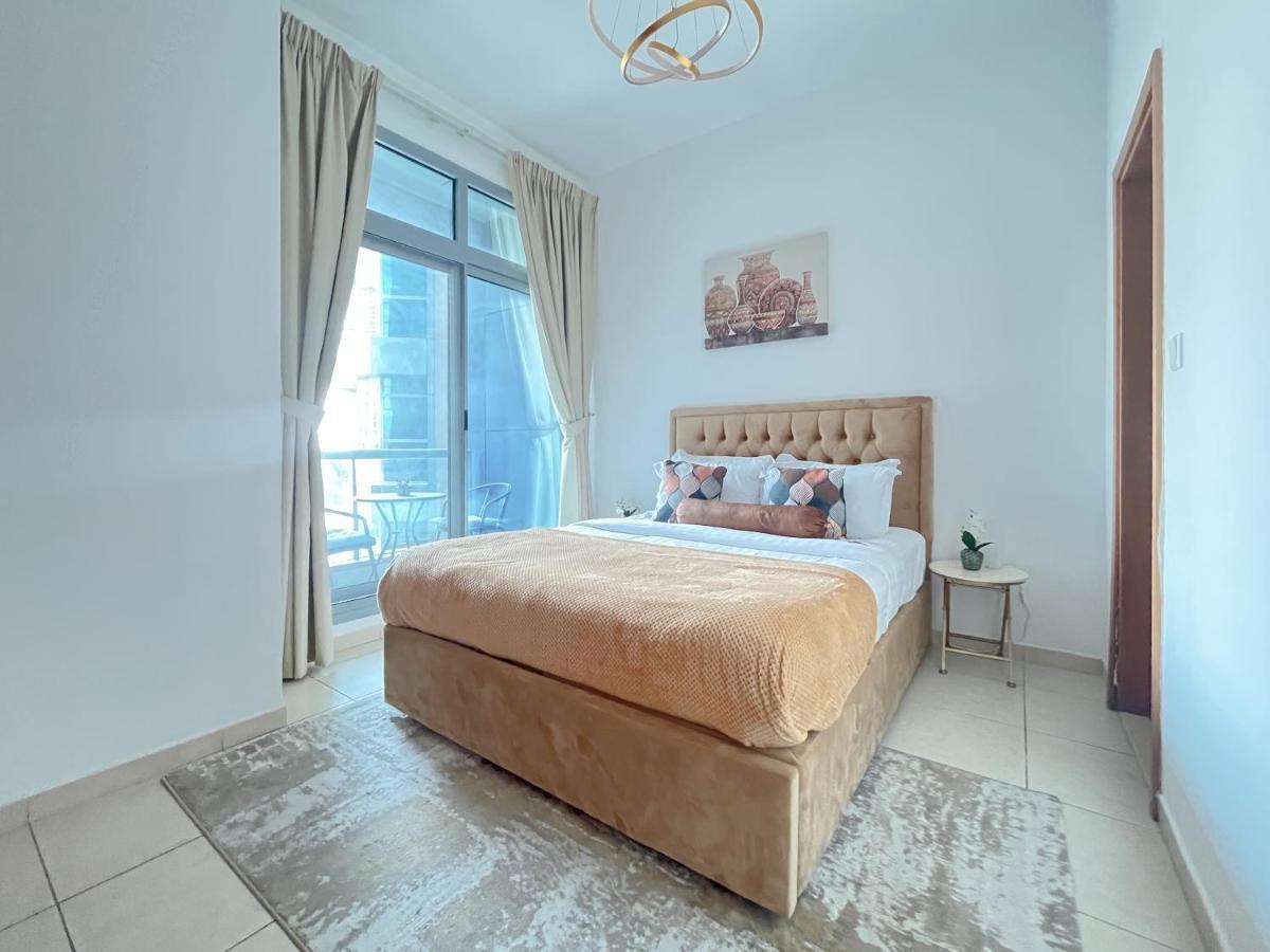 Appartement Stunning Sunset View Terrace 2 Bed In The Heart Of Marina *