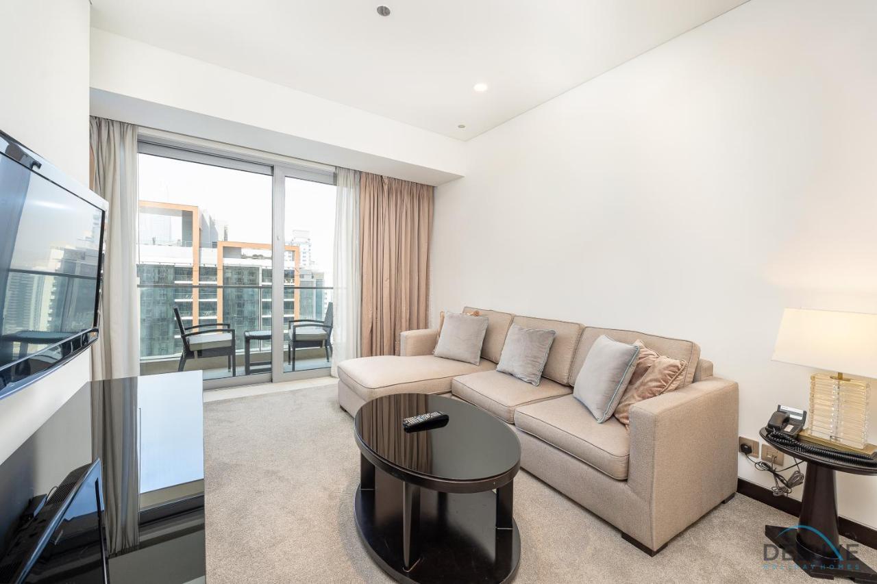 Elegant 1br In The Address Residences Marina By Deluxe Homes