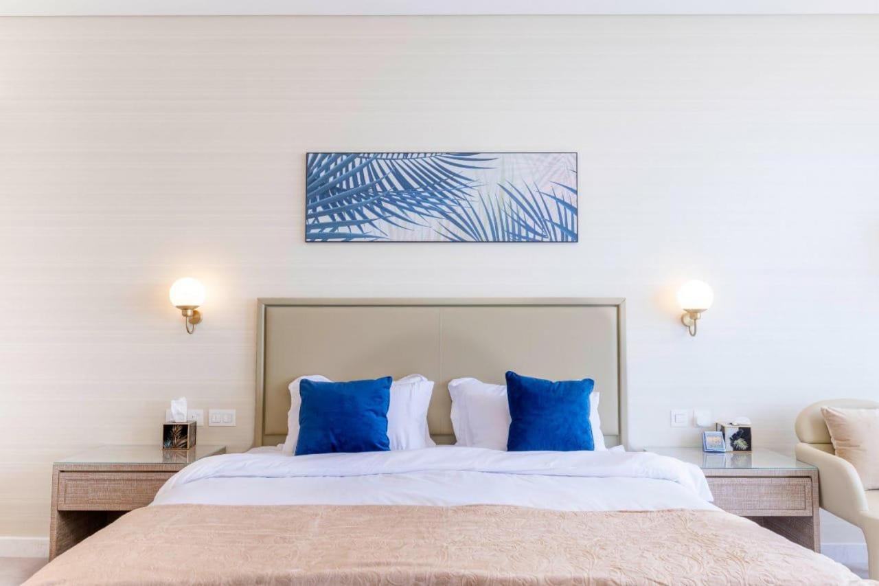 Apartment Palm Tower Where Luxury & View Meet In One Place *