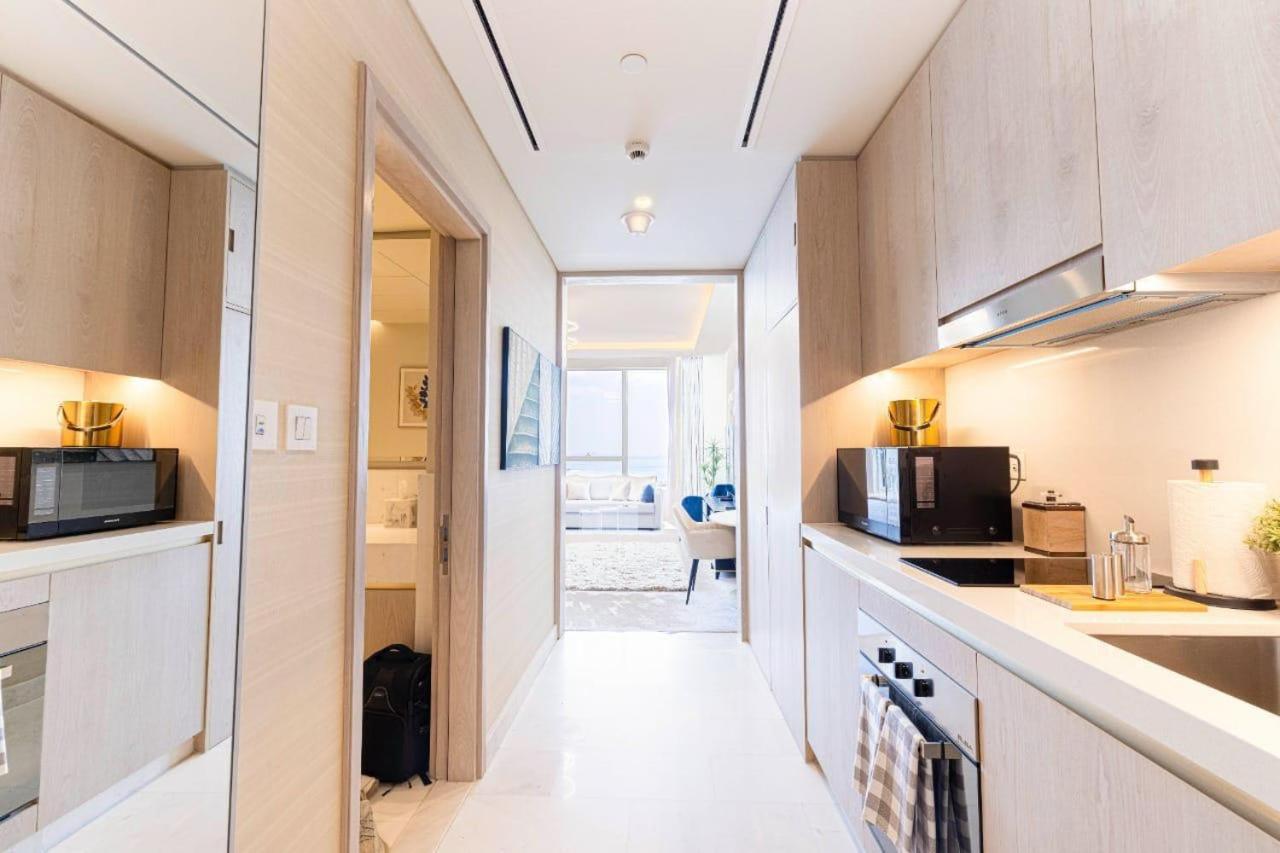 Apartment Palm Tower Where Luxury & View Meet In One Place
