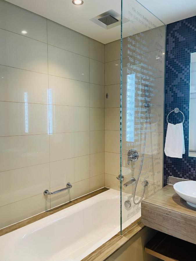 A5801 Paramount 5 Star Luxury 3 Bedroom Close To Burj Khalifa And Mall Apartahotel Dubái