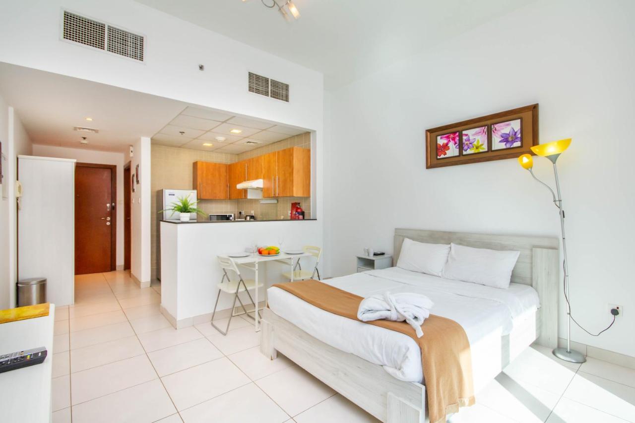 Bespoke Holiday Homes - Studio With Marina View Apartment Dubai