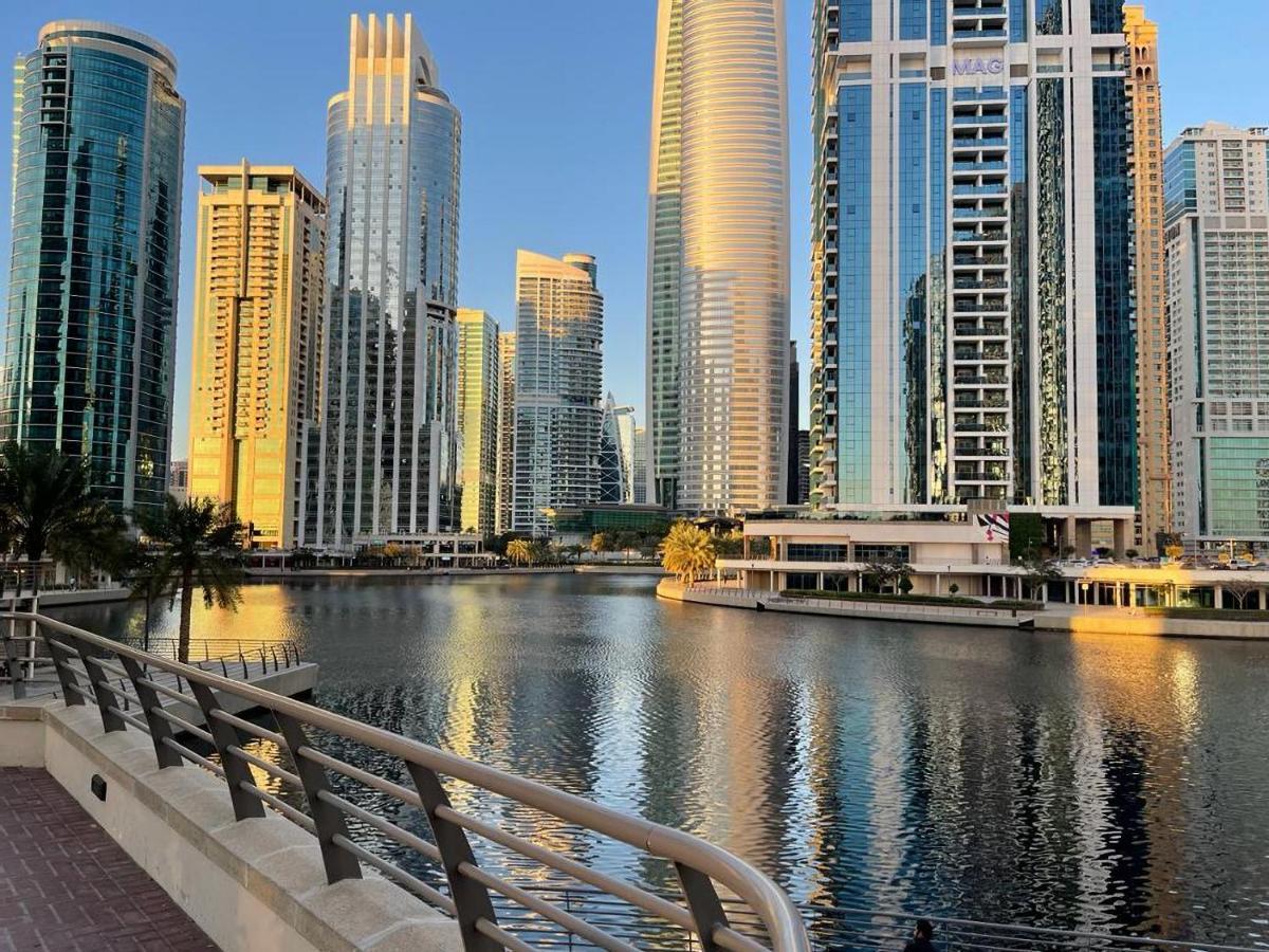 Near Metrocozy & Comfy 1br In Jlt Lejlighed *