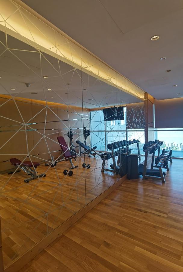 Heaven Escape Surrounded By Stunning Golf View High Floor -netflix-gym-pool -perfect Vacations