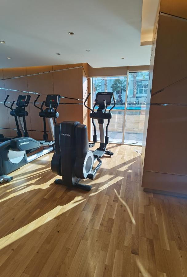 Appartement Heaven Escape Surrounded By Stunning Golf View High Floor -netflix-gym-pool -perfect Vacations Dubai