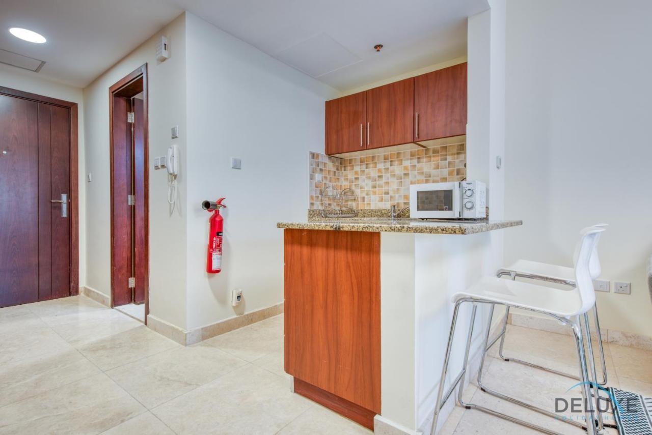 Apartamento Pleasant At Safir Tower 1 Business Bay By Deluxe Homes