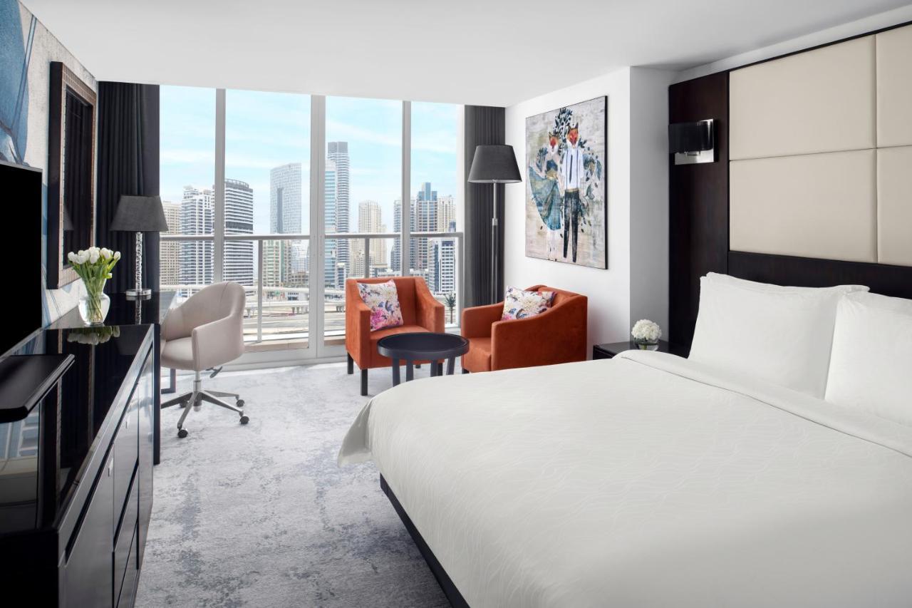 Moevenpick Jumeirah Lakes Towers 5*