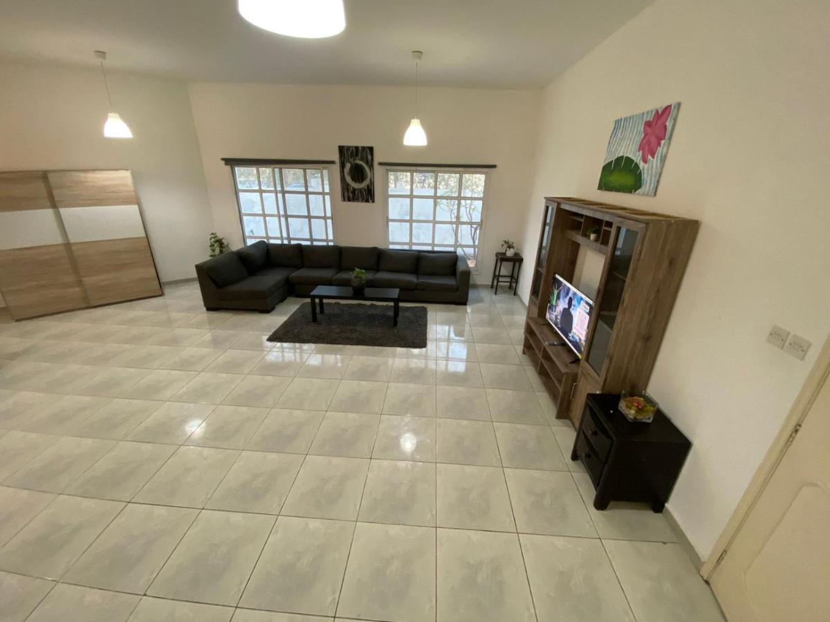 Comfortable Private In Compound Housing Dubái