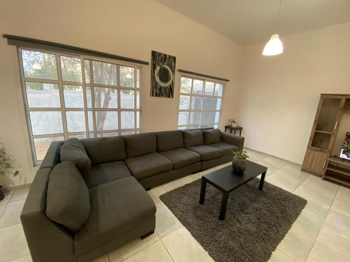 Comfortable Private In Compound Housing Maison d'hôtes *