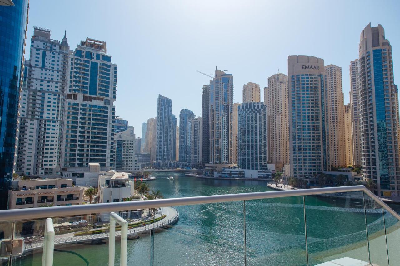 Dulive * Dubai