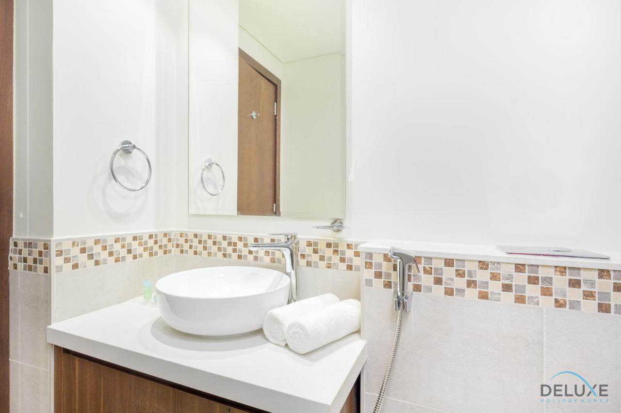 Distinguished 1br At Vera Tower Business Bay By Deluxe Homes