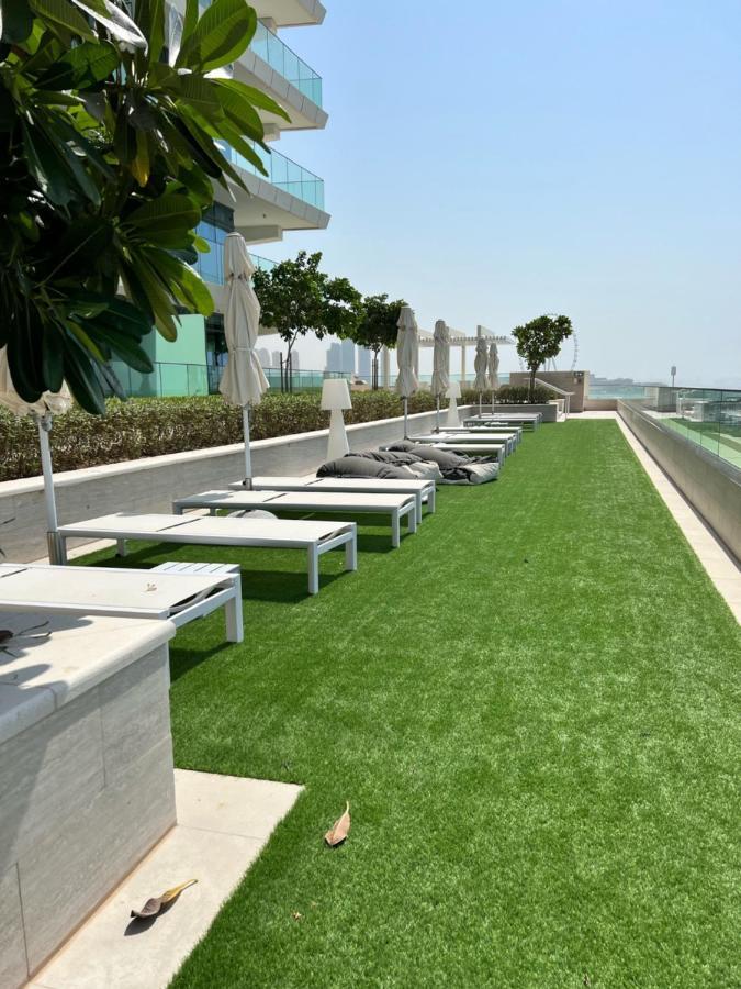 Stunning 1br Apt High Floor With Palm View & Private Beach At Emaar Beachfront Appartement *